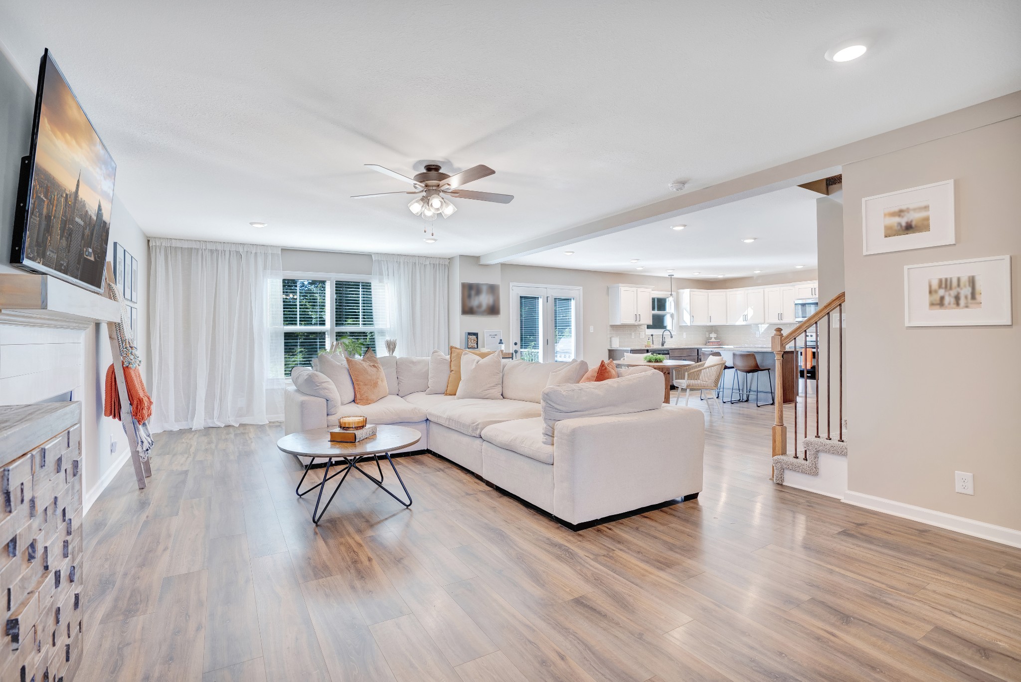 1154 Old Charlotte Trce