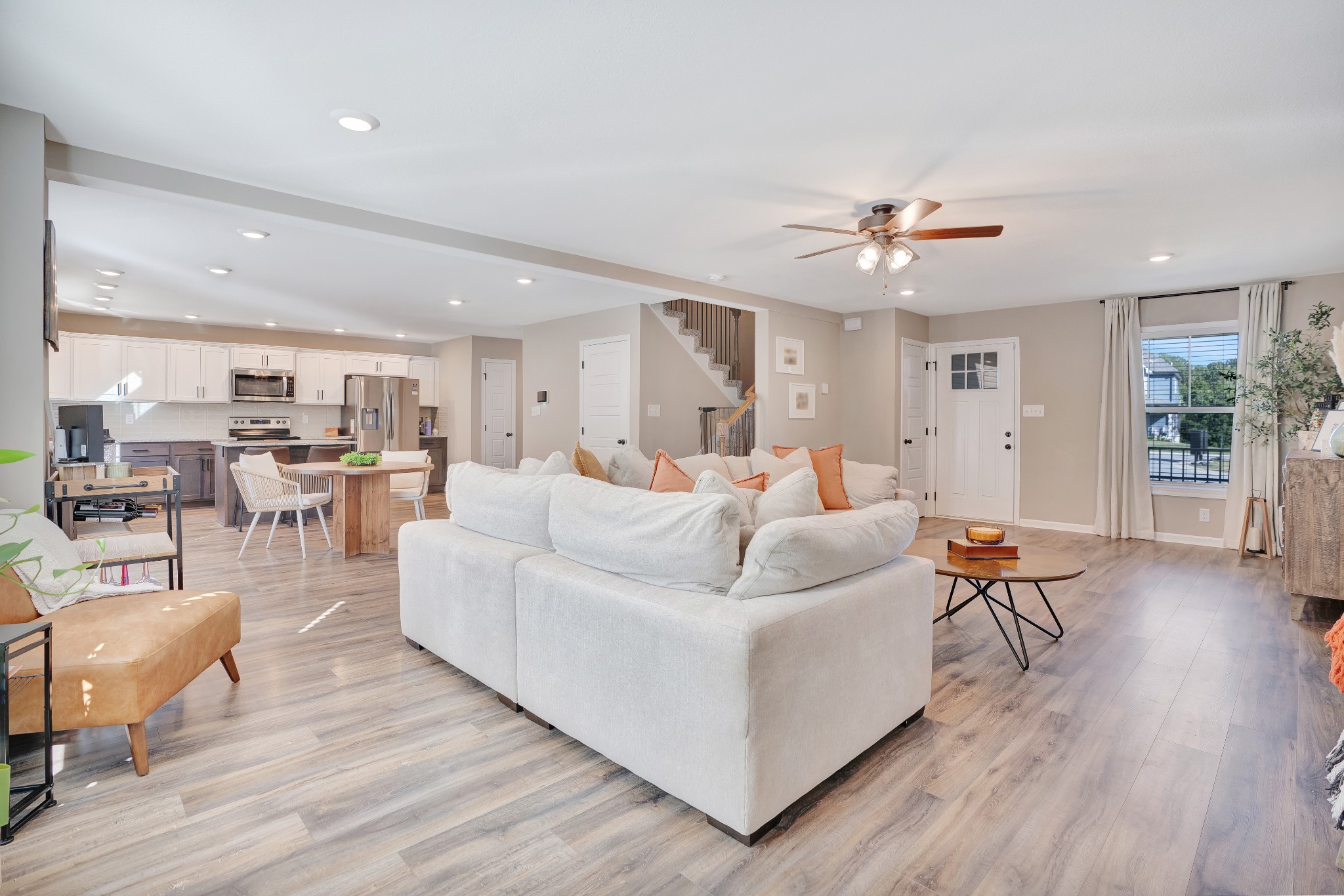 1154 Old Charlotte Trce