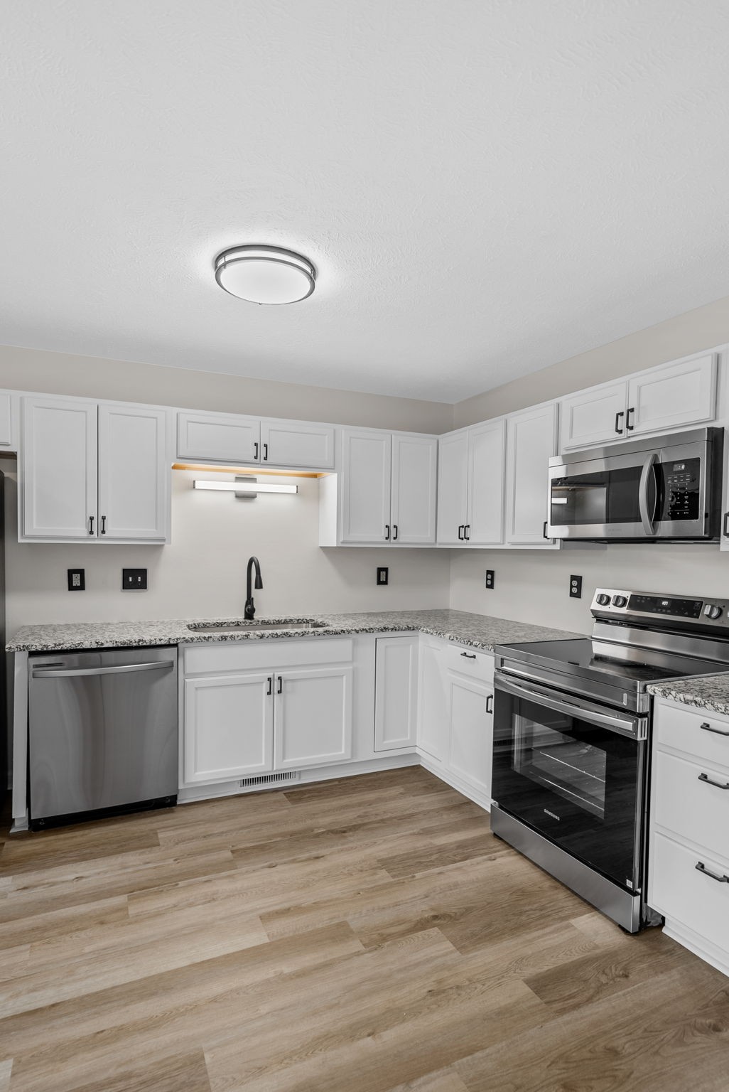 511 Fox Trot Dr