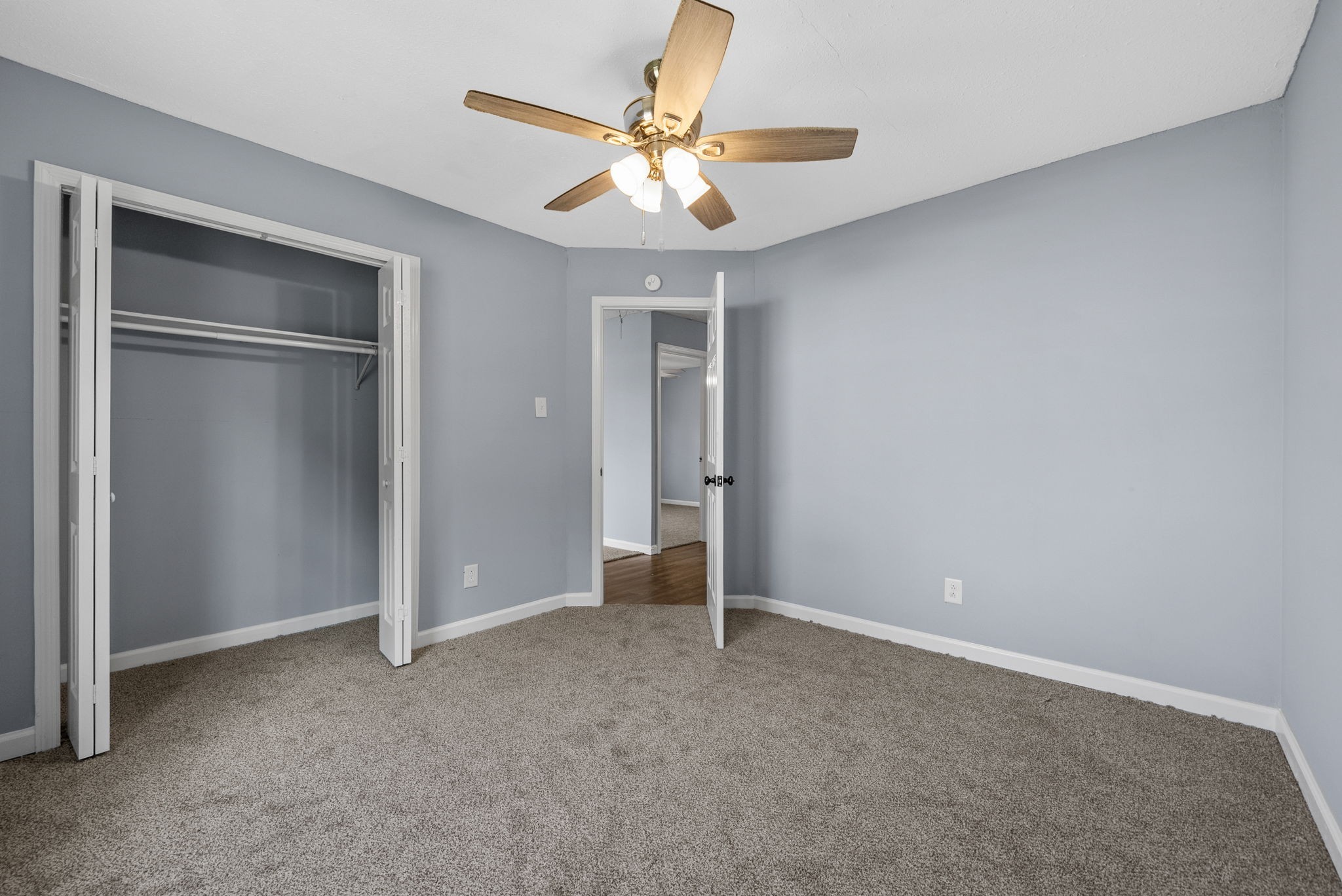 2076 Hilltop View Rd