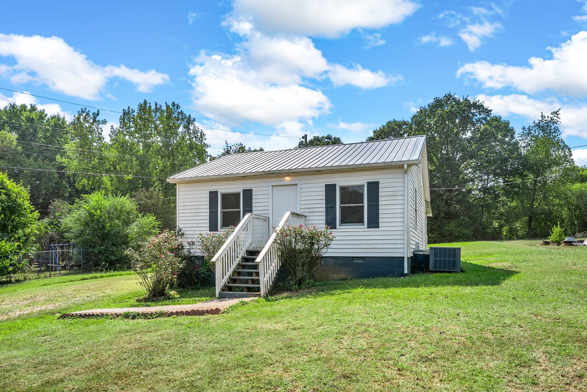 2076 Hilltop View Rd