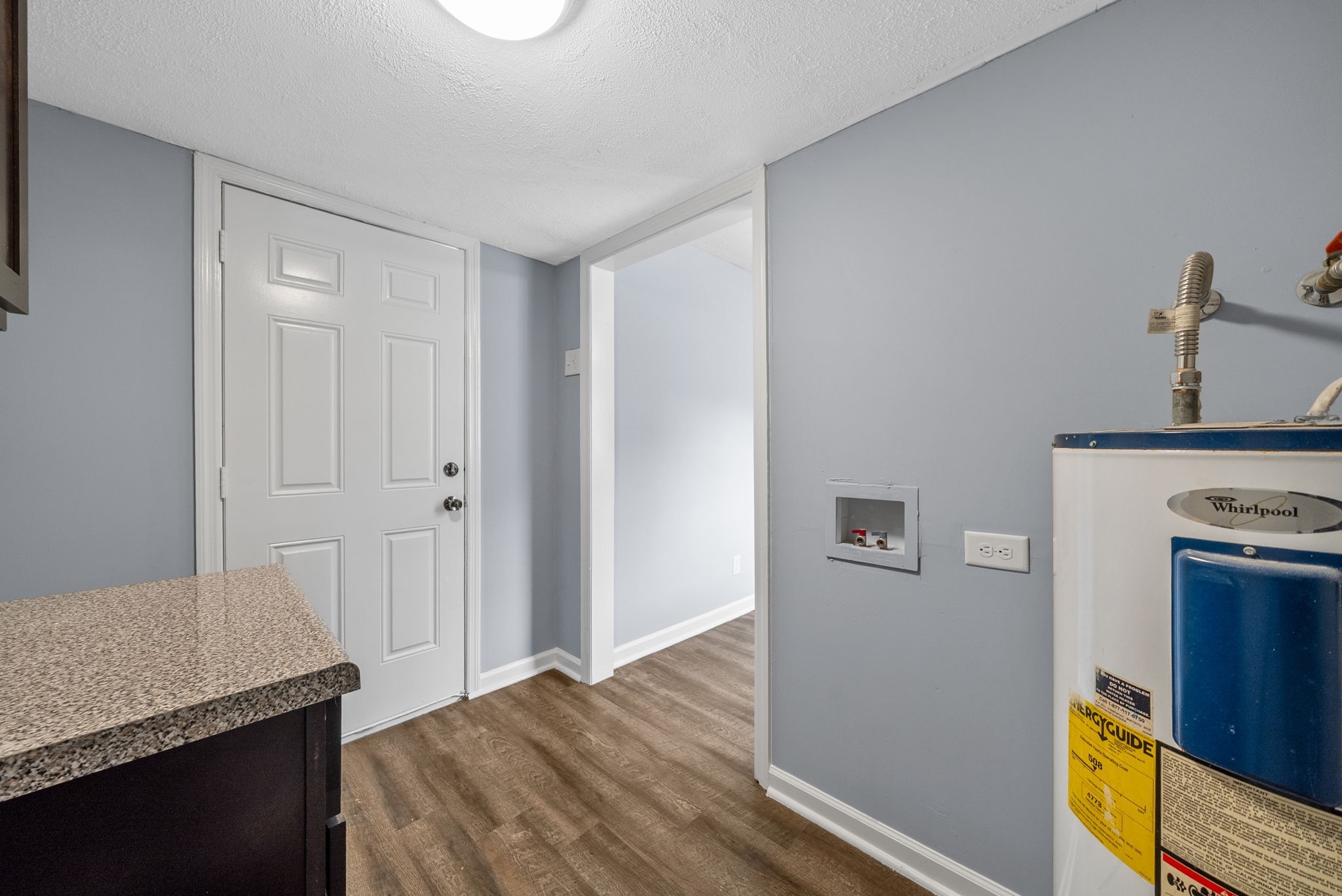 2076 Hilltop View Rd