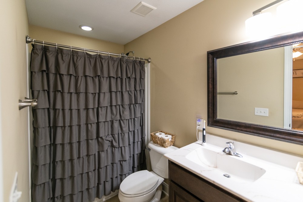 1688 Barrywood Cir, E