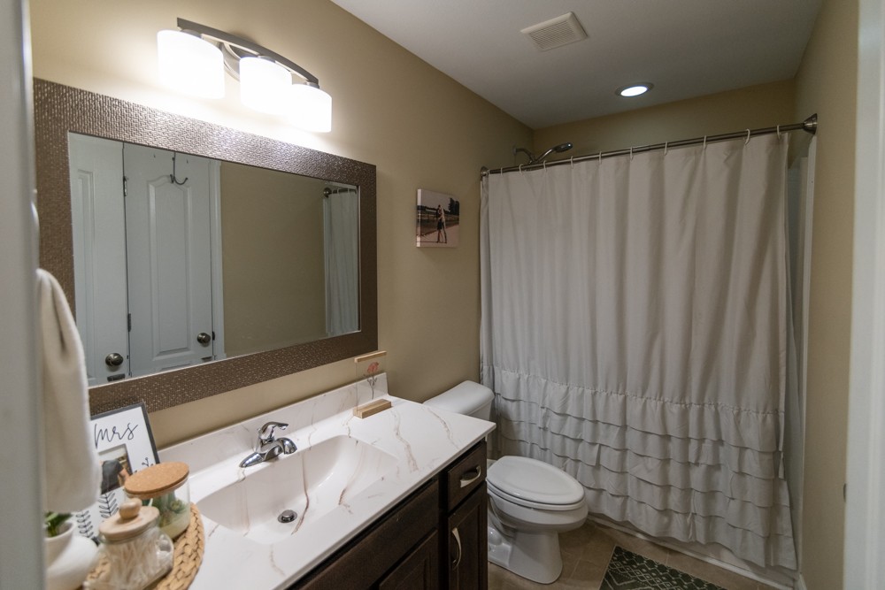 1688 Barrywood Cir, E