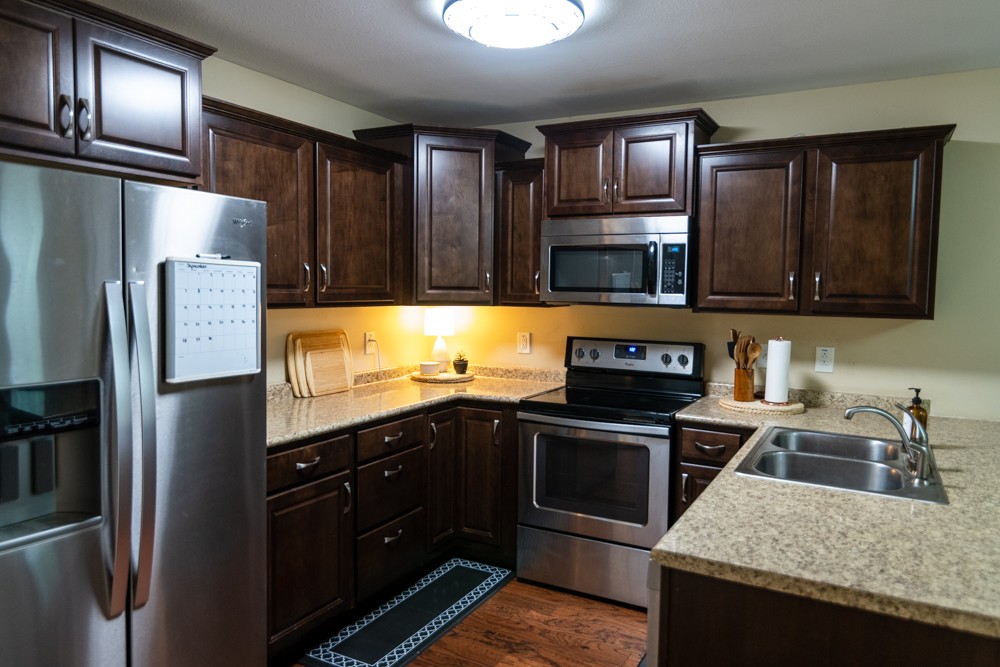 1688 Barrywood Cir, E