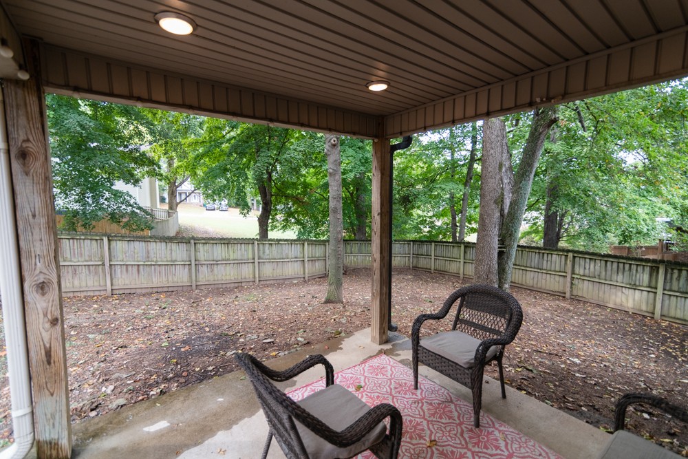 1688 Barrywood Cir, E