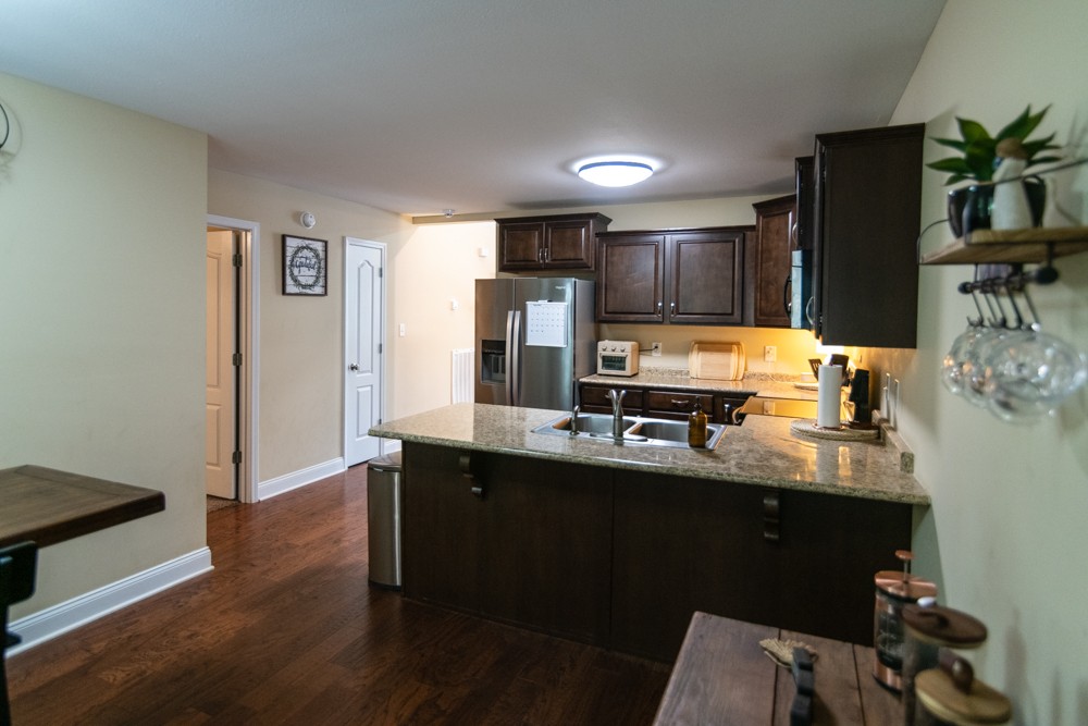 1688 Barrywood Cir, E