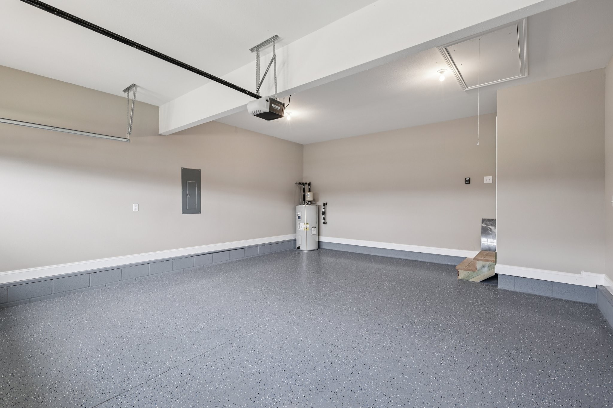 741 Carrillo Dr