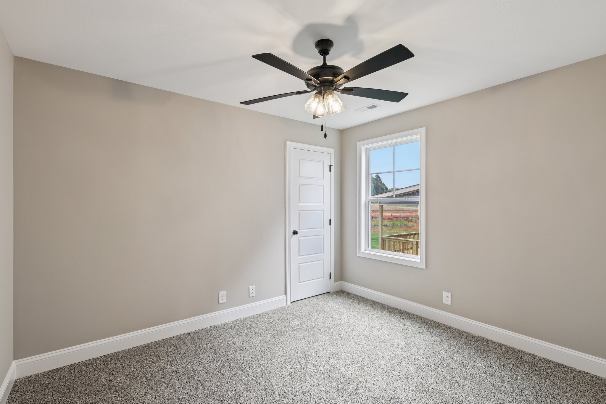 741 Carrillo Dr
