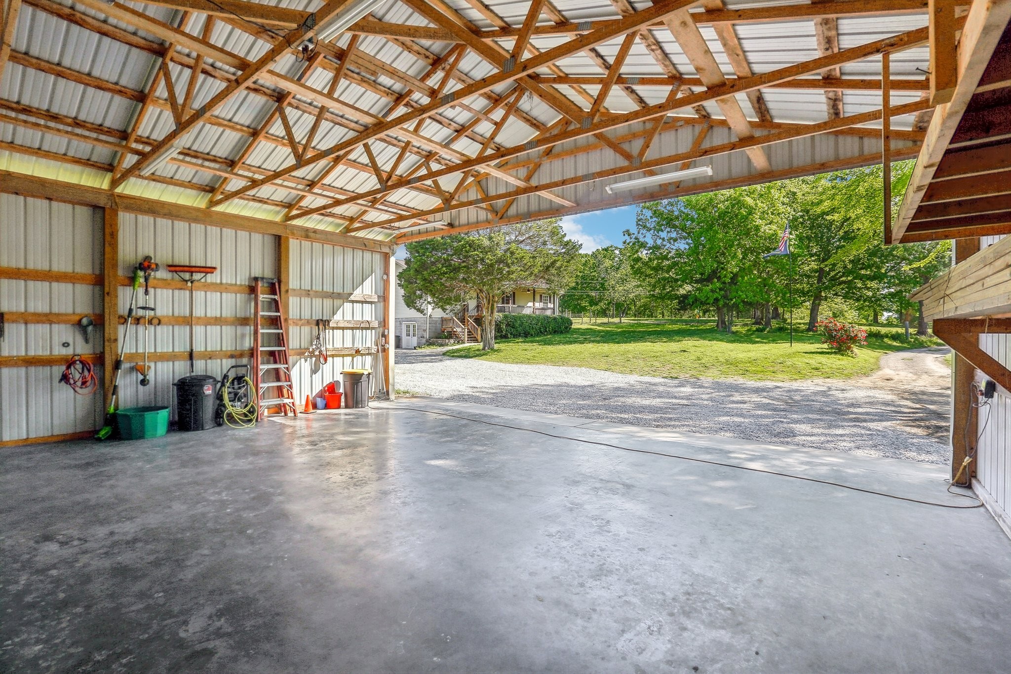 46 Seay Ln