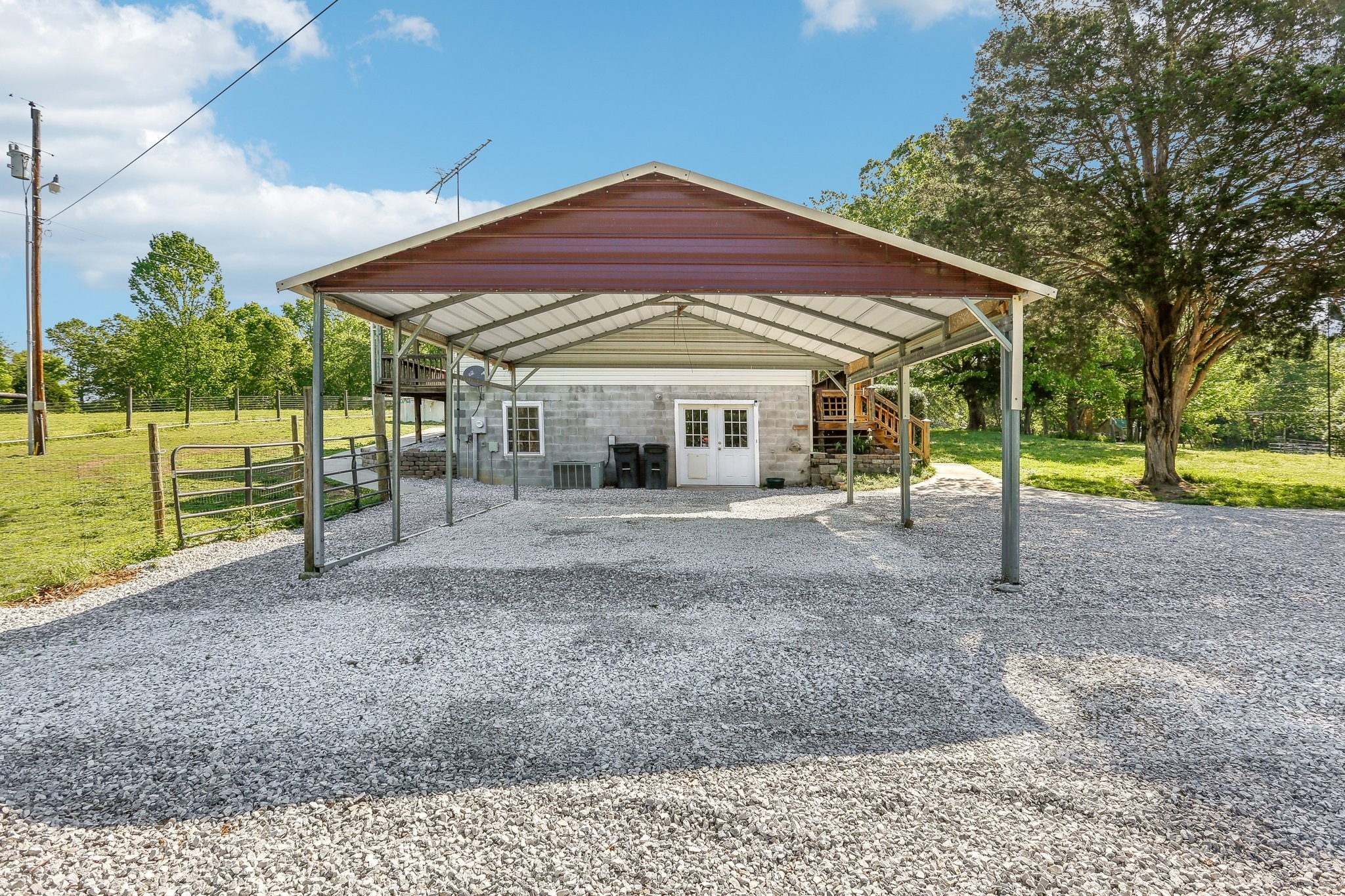 46 Seay Ln