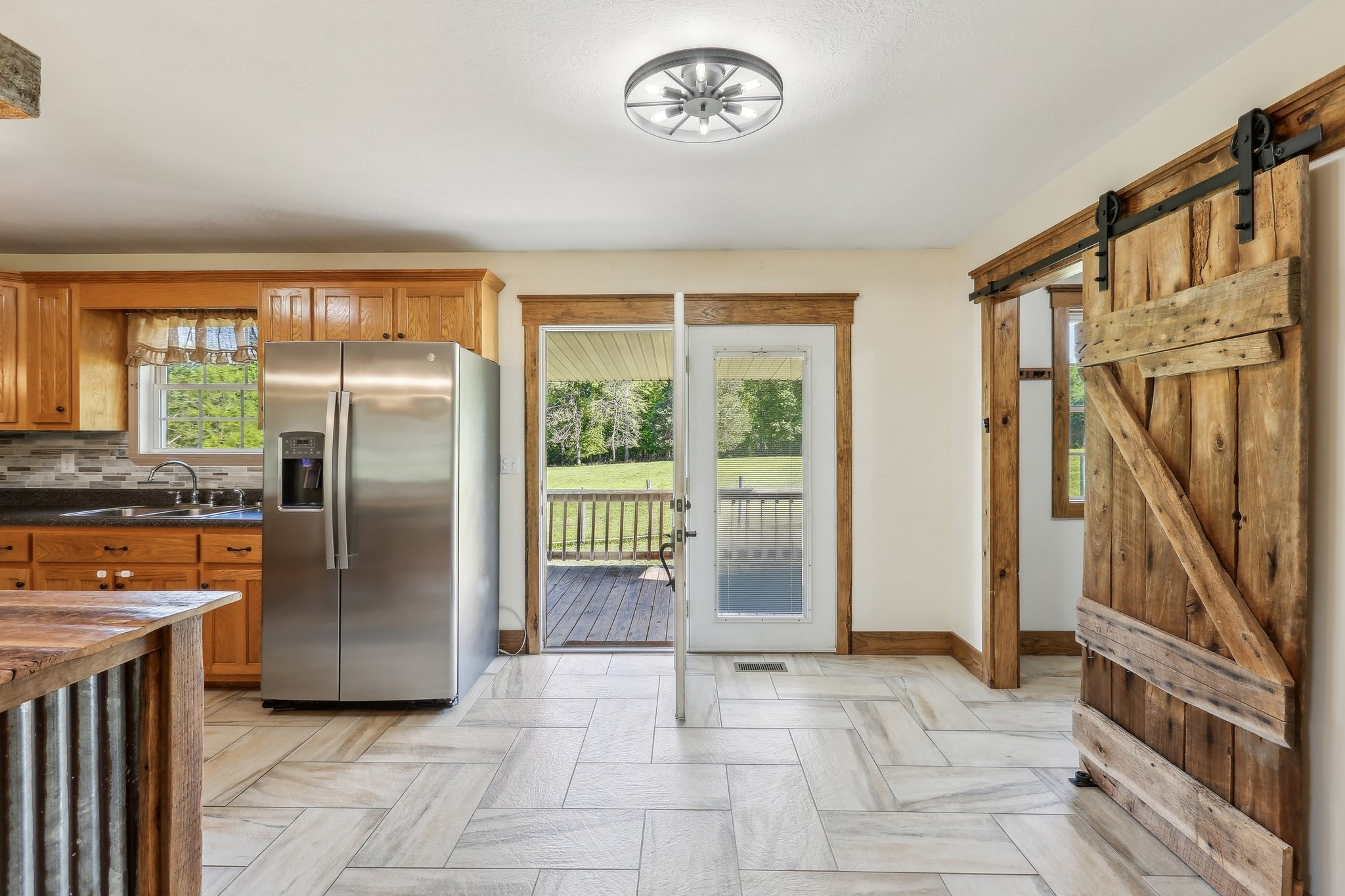 46 Seay Ln