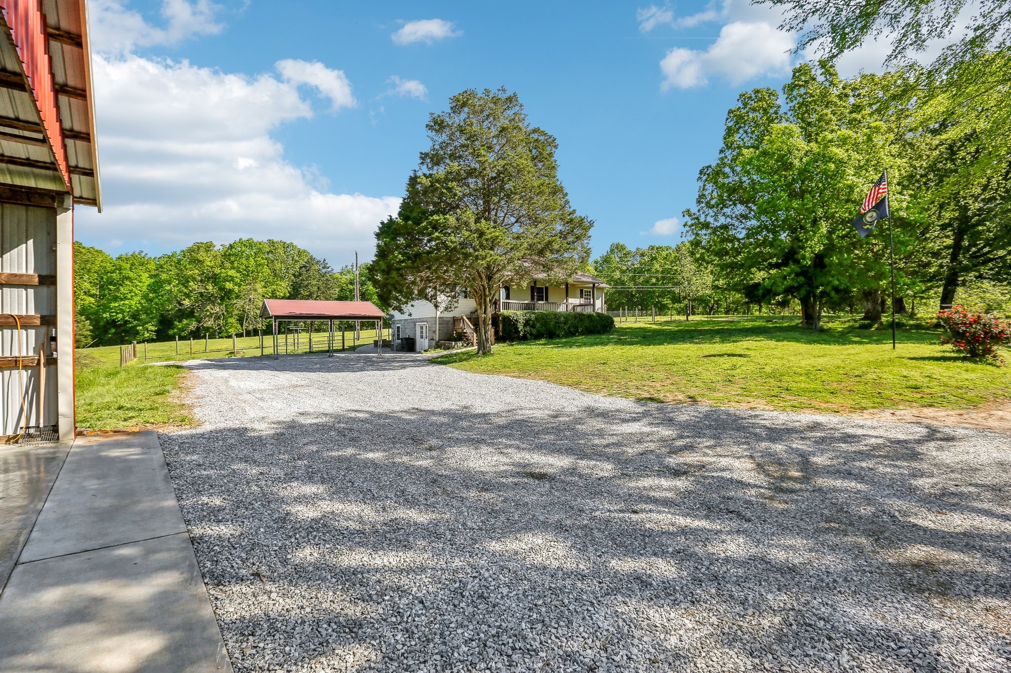 46 Seay Ln