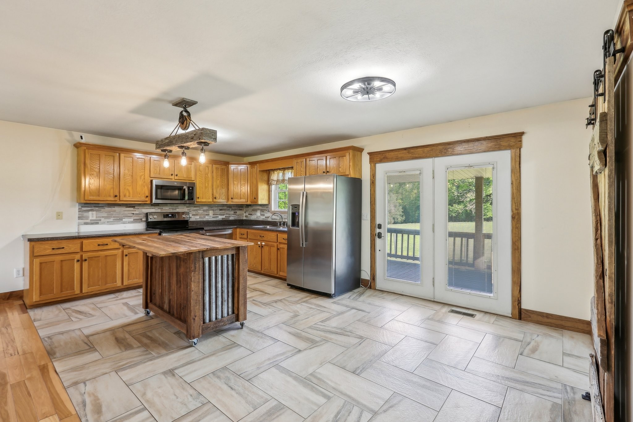 46 Seay Ln