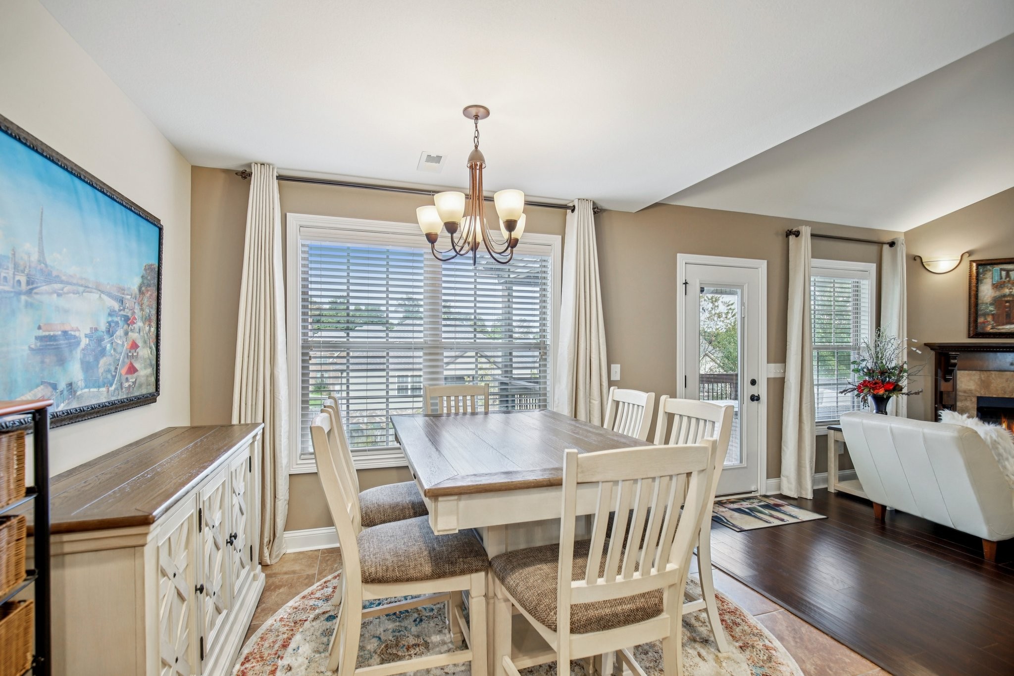 1579 Cobra Ln