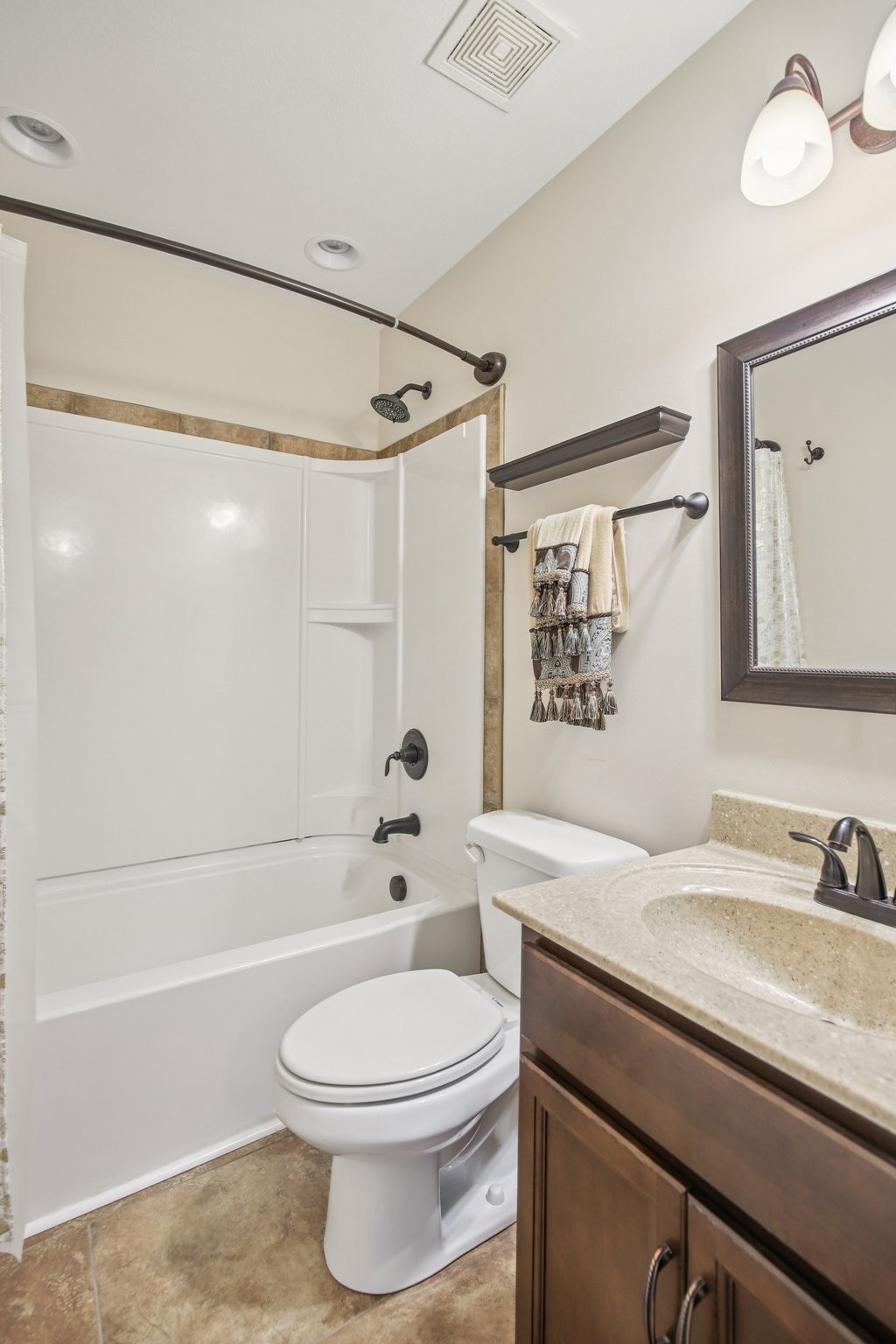 1579 Cobra Ln