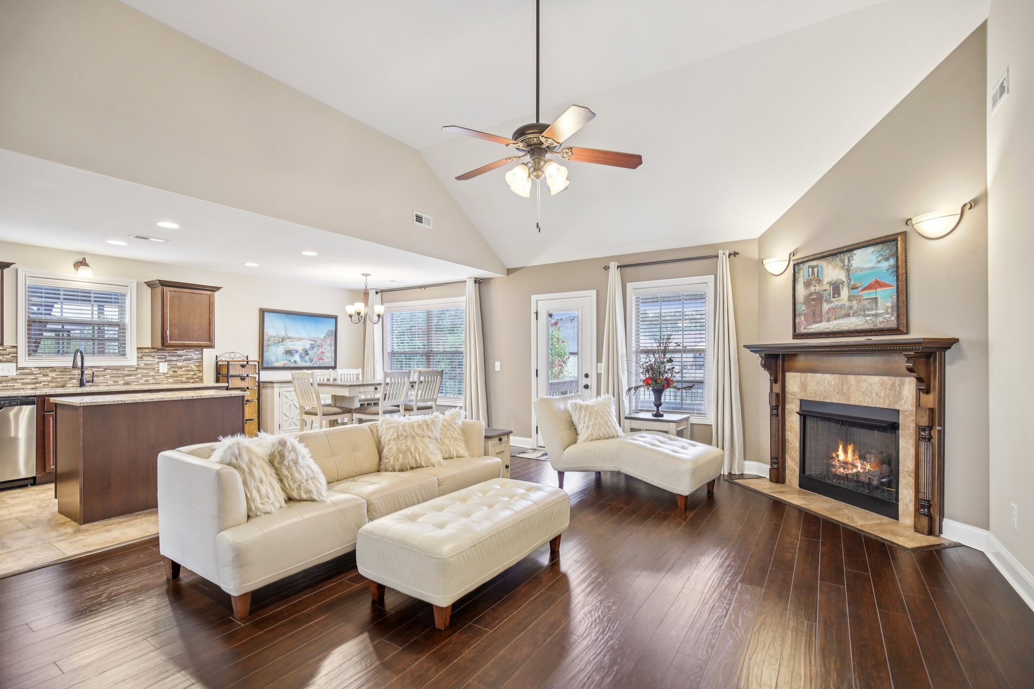 1579 Cobra Ln