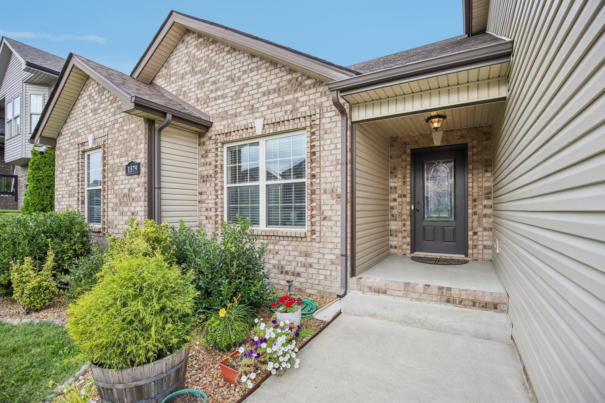 1579 Cobra Ln