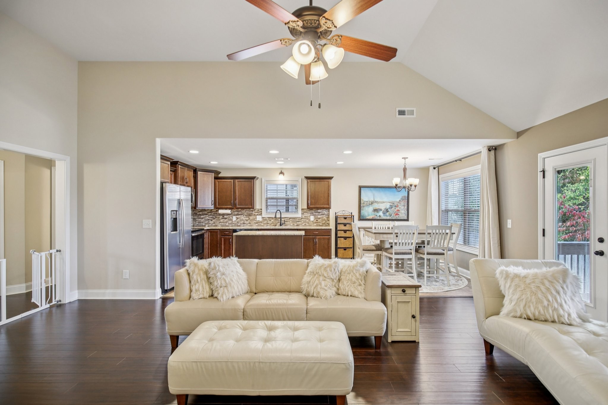 1579 Cobra Ln
