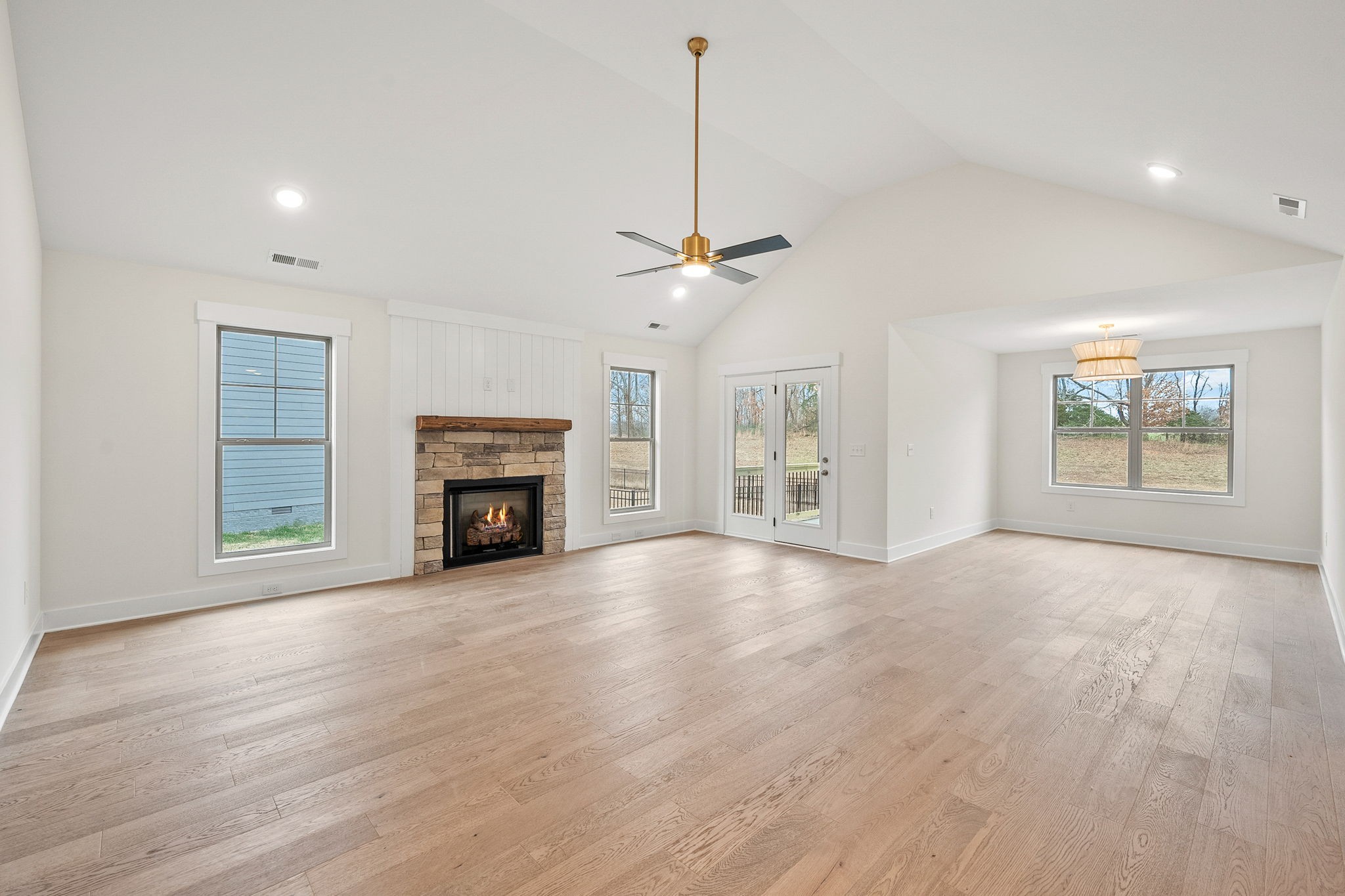 1620 Collins View Way