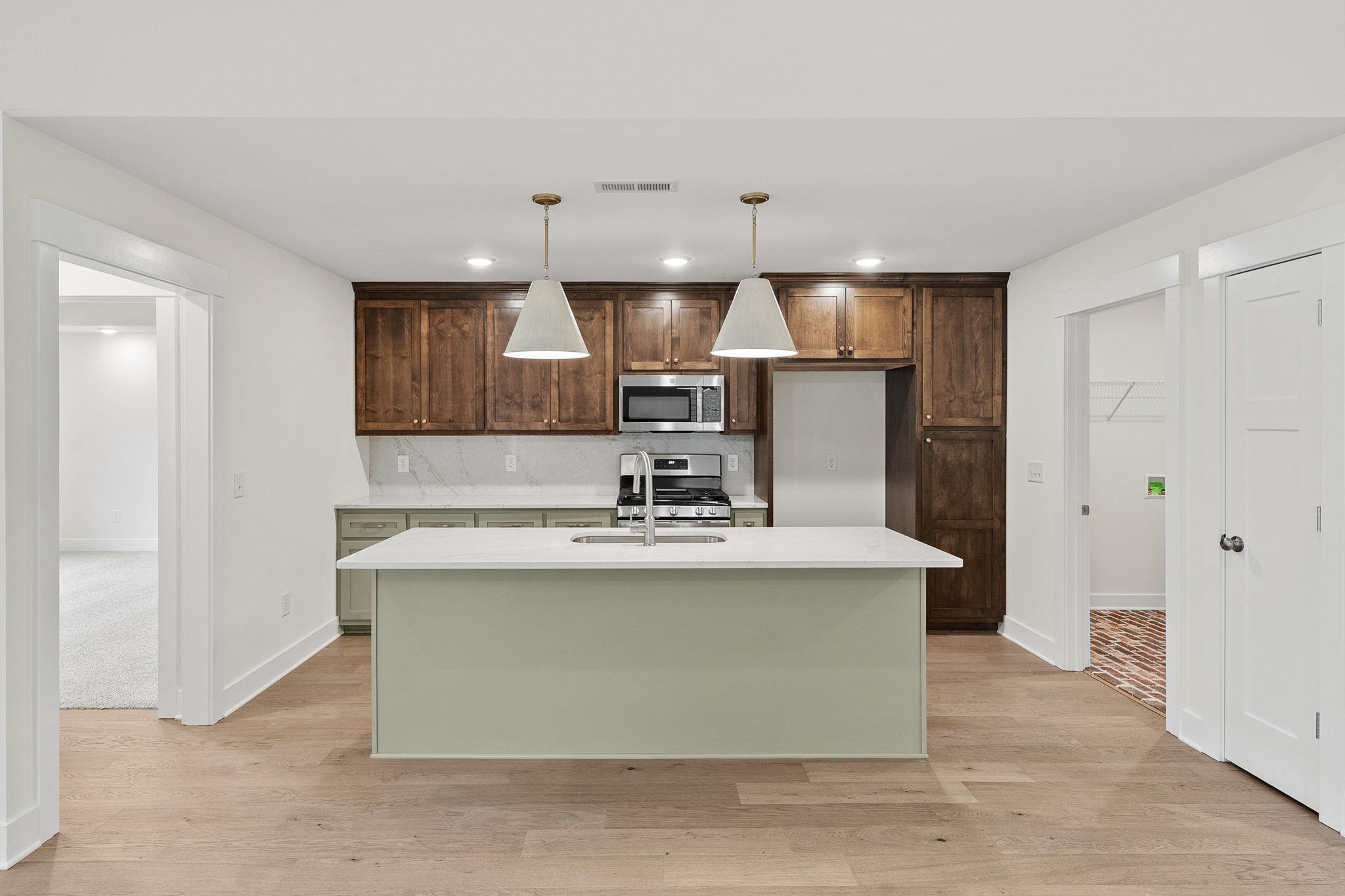 1620 Collins View Way