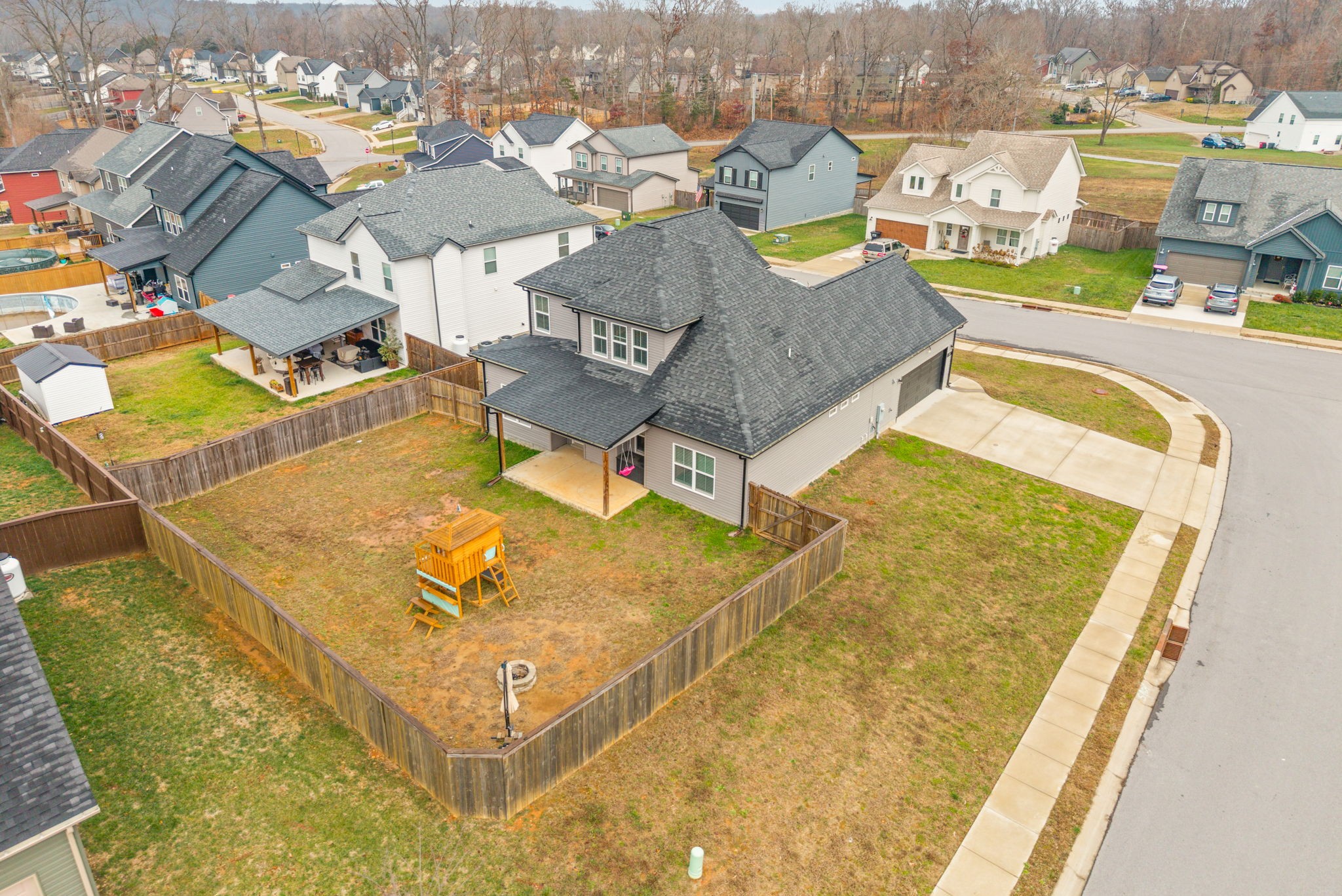 501 Bloomington Trce