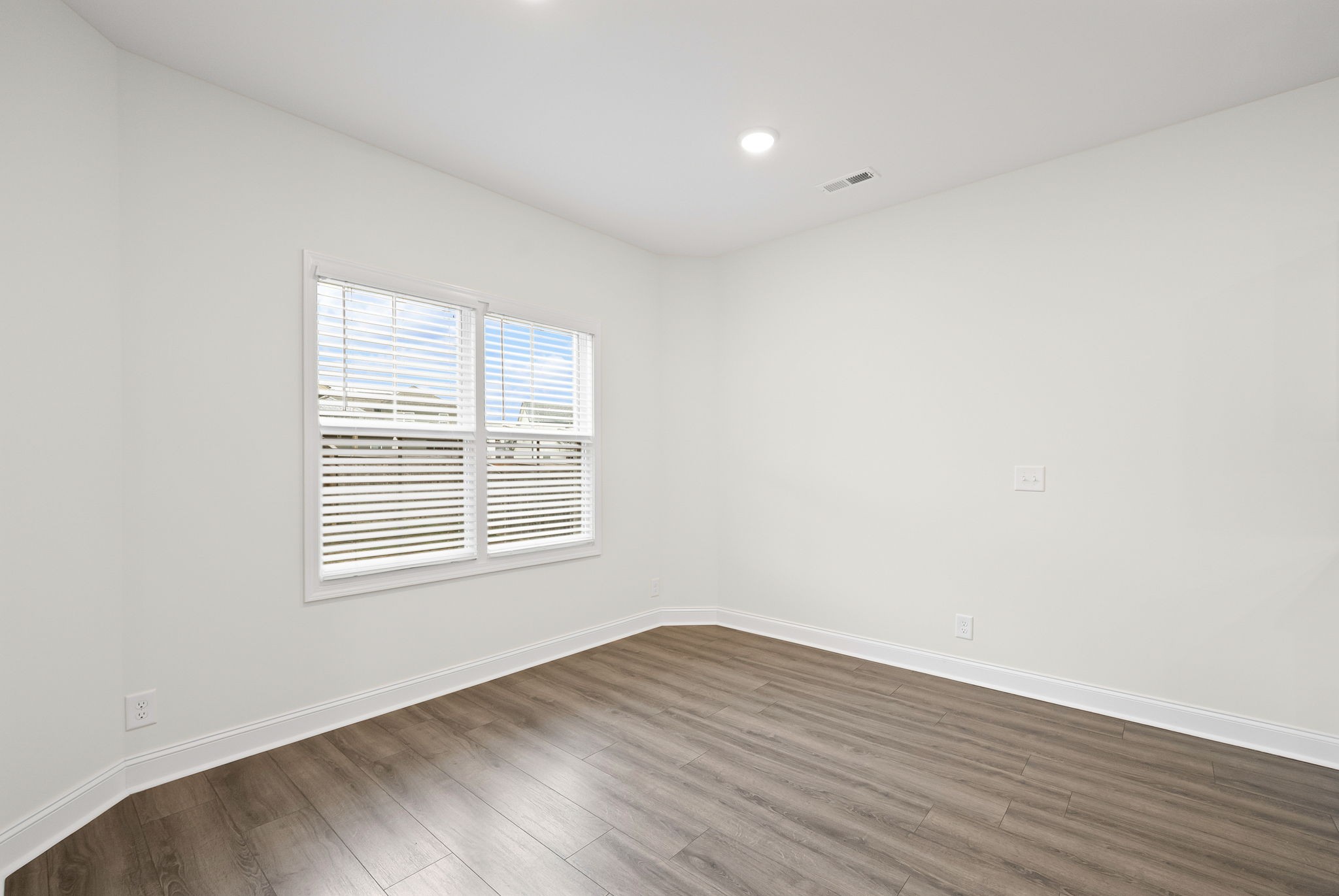 501 Bloomington Trce