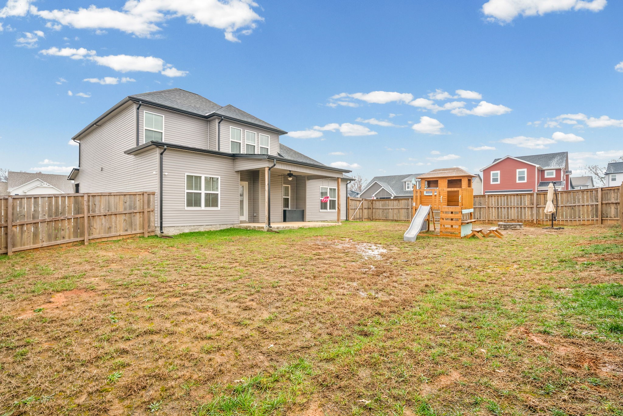 501 Bloomington Trce