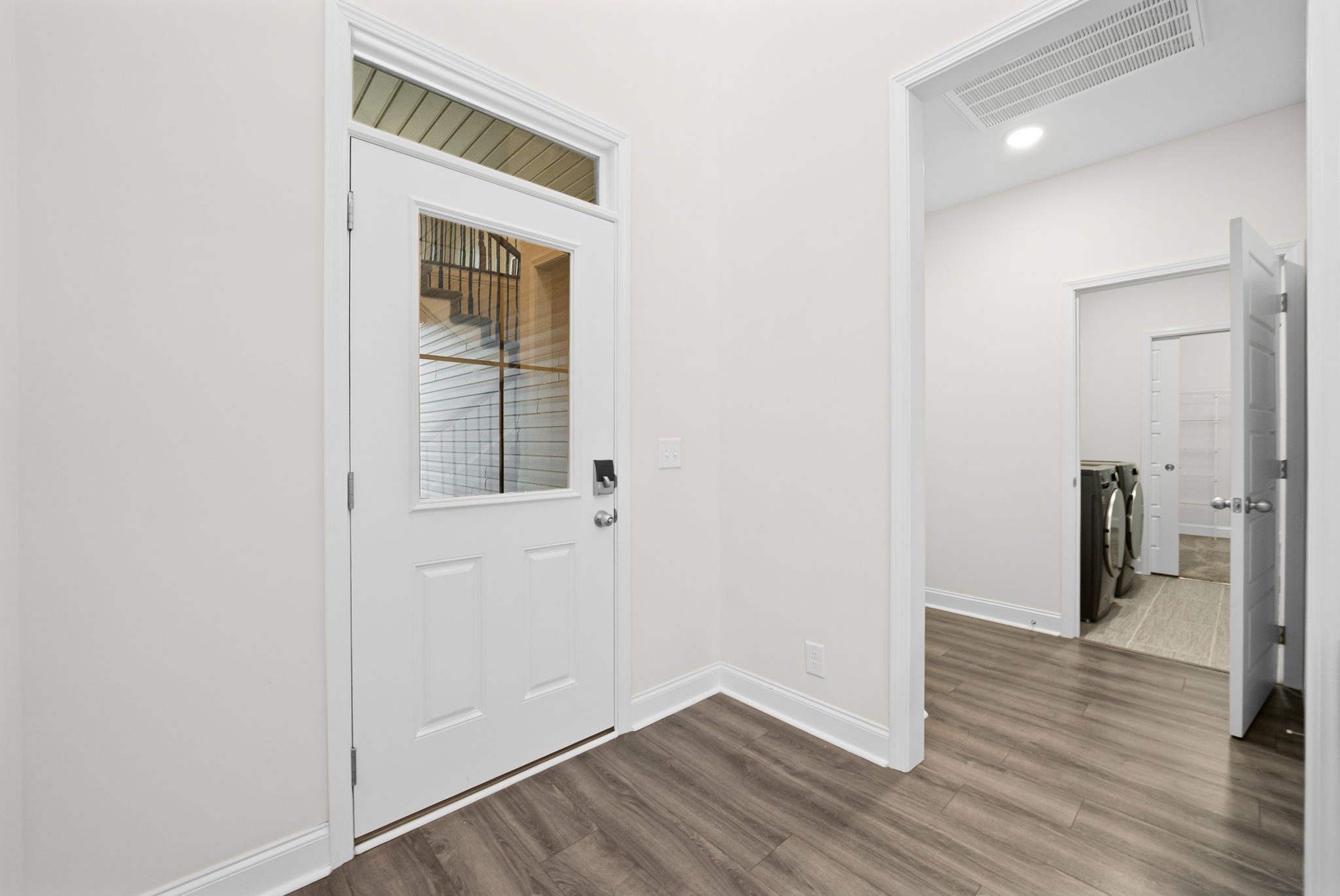 501 Bloomington Trce