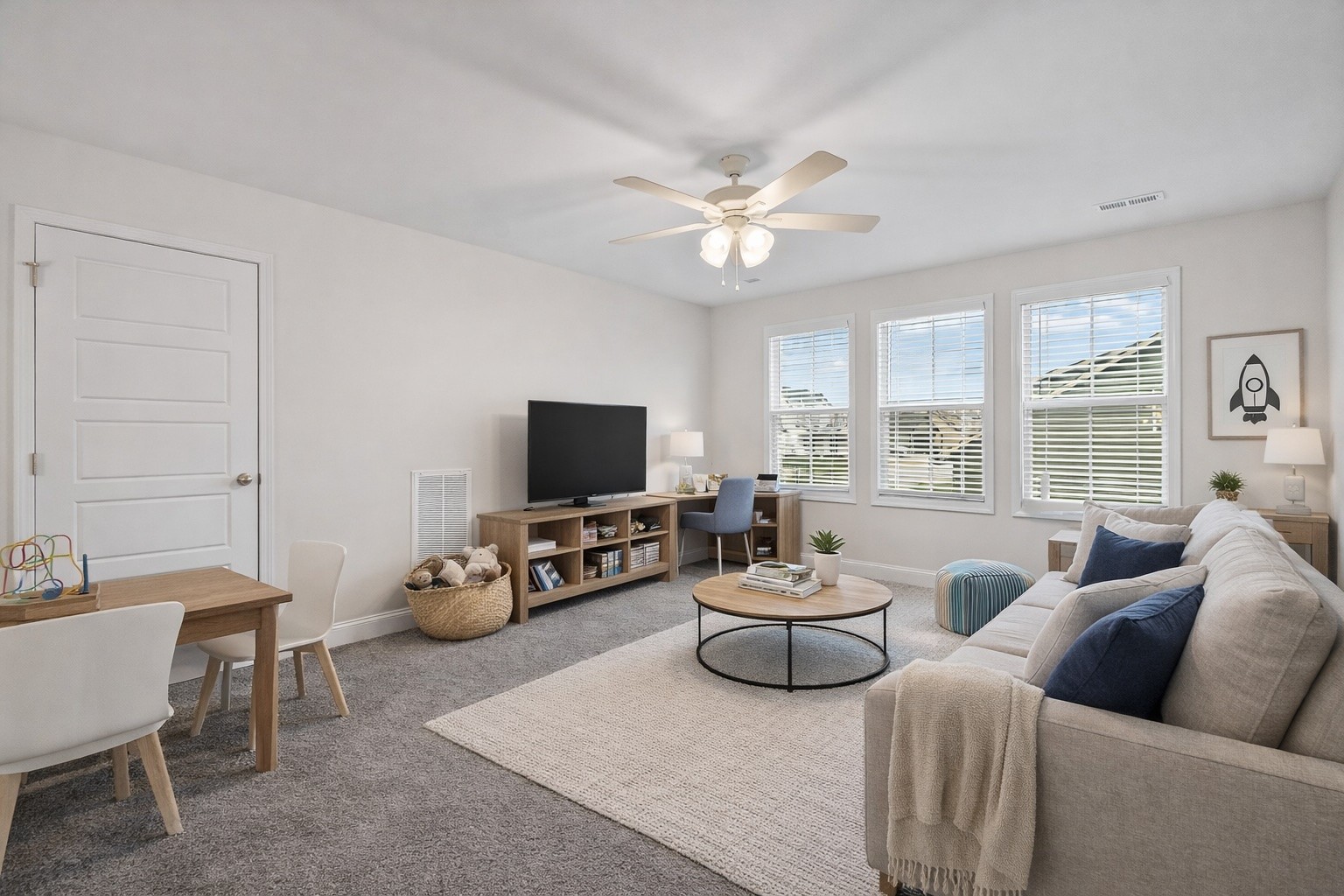 501 Bloomington Trce