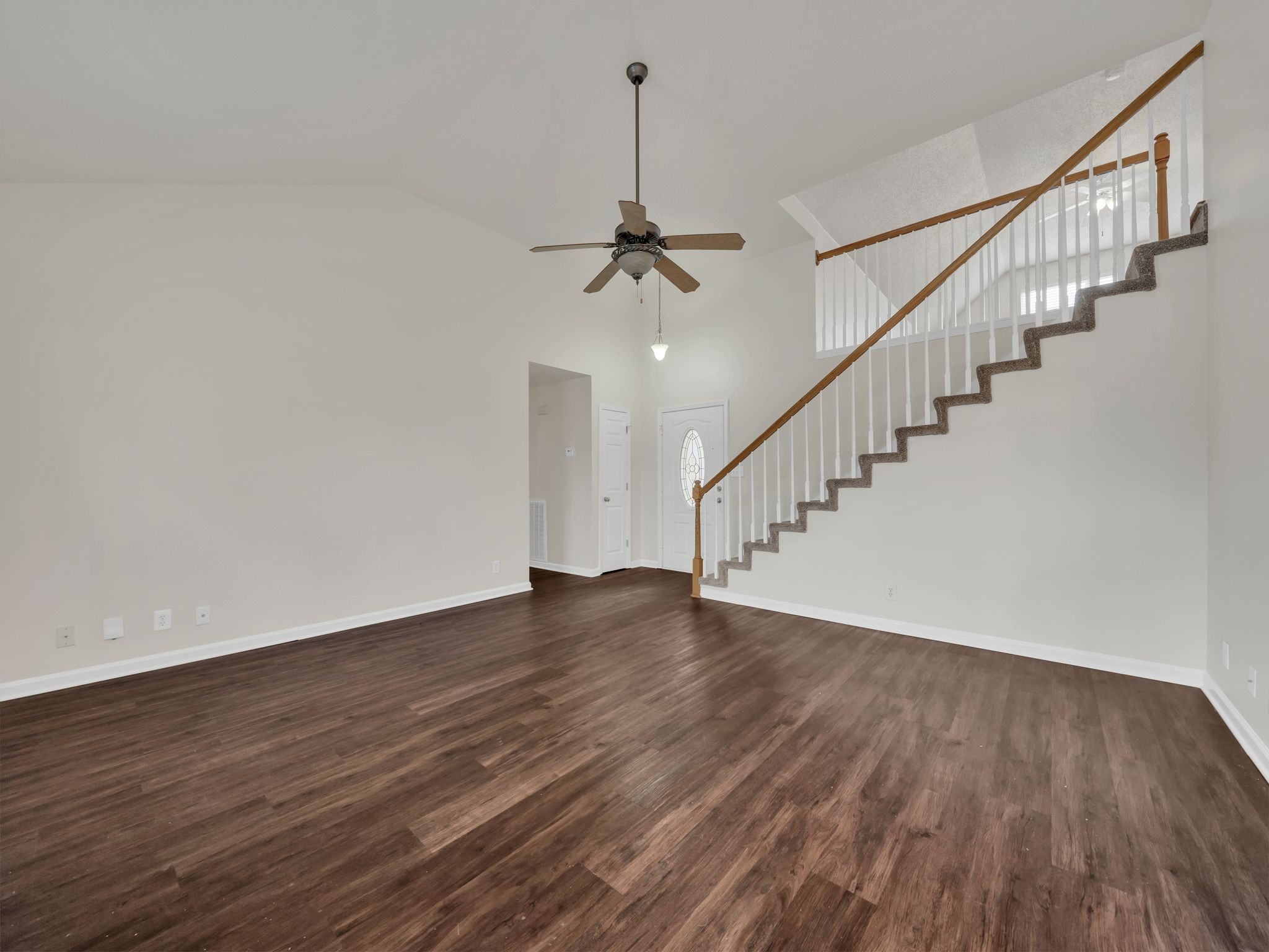 3823 Angelise Ln, NE