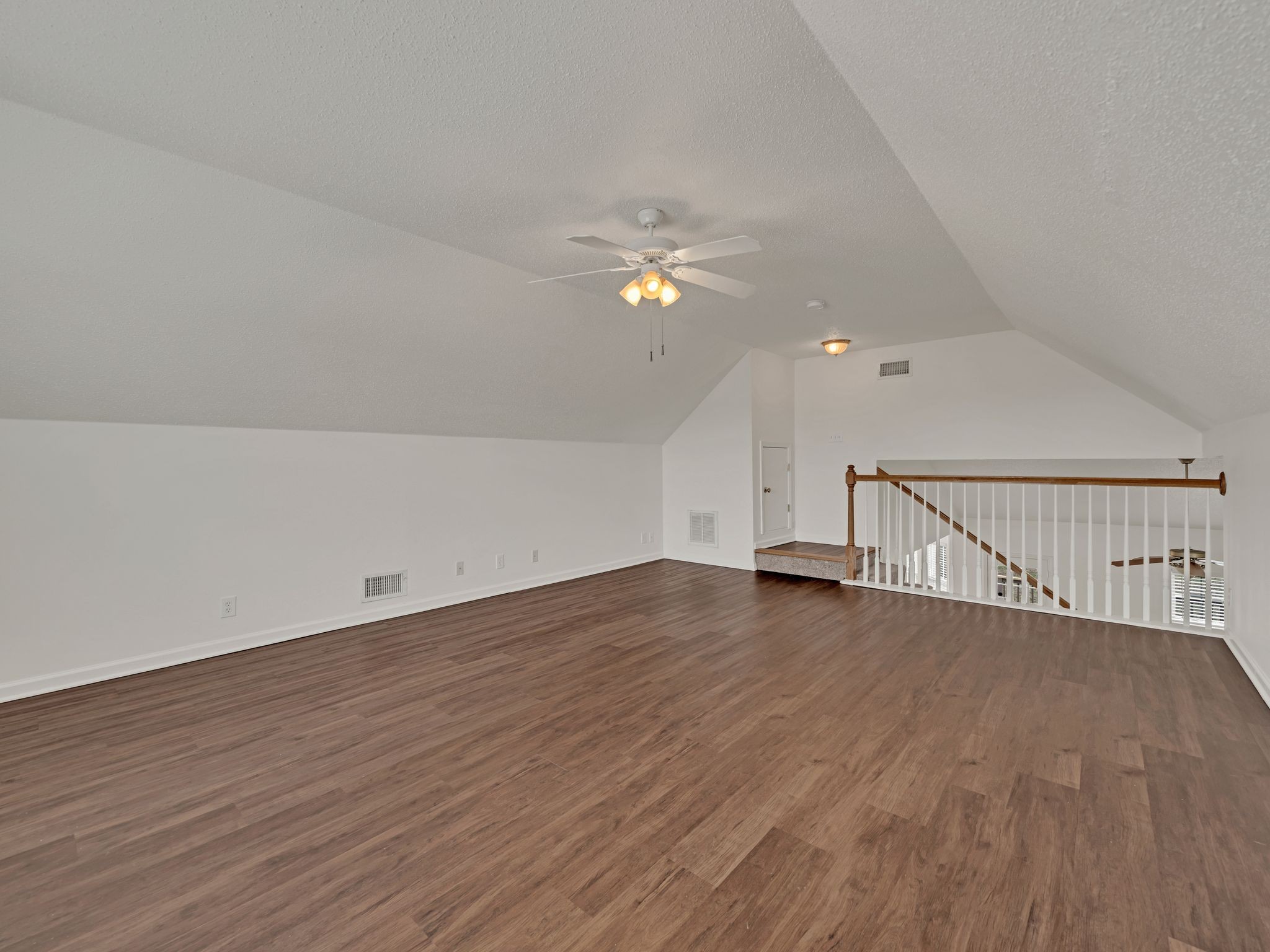 3823 Angelise Ln, NE