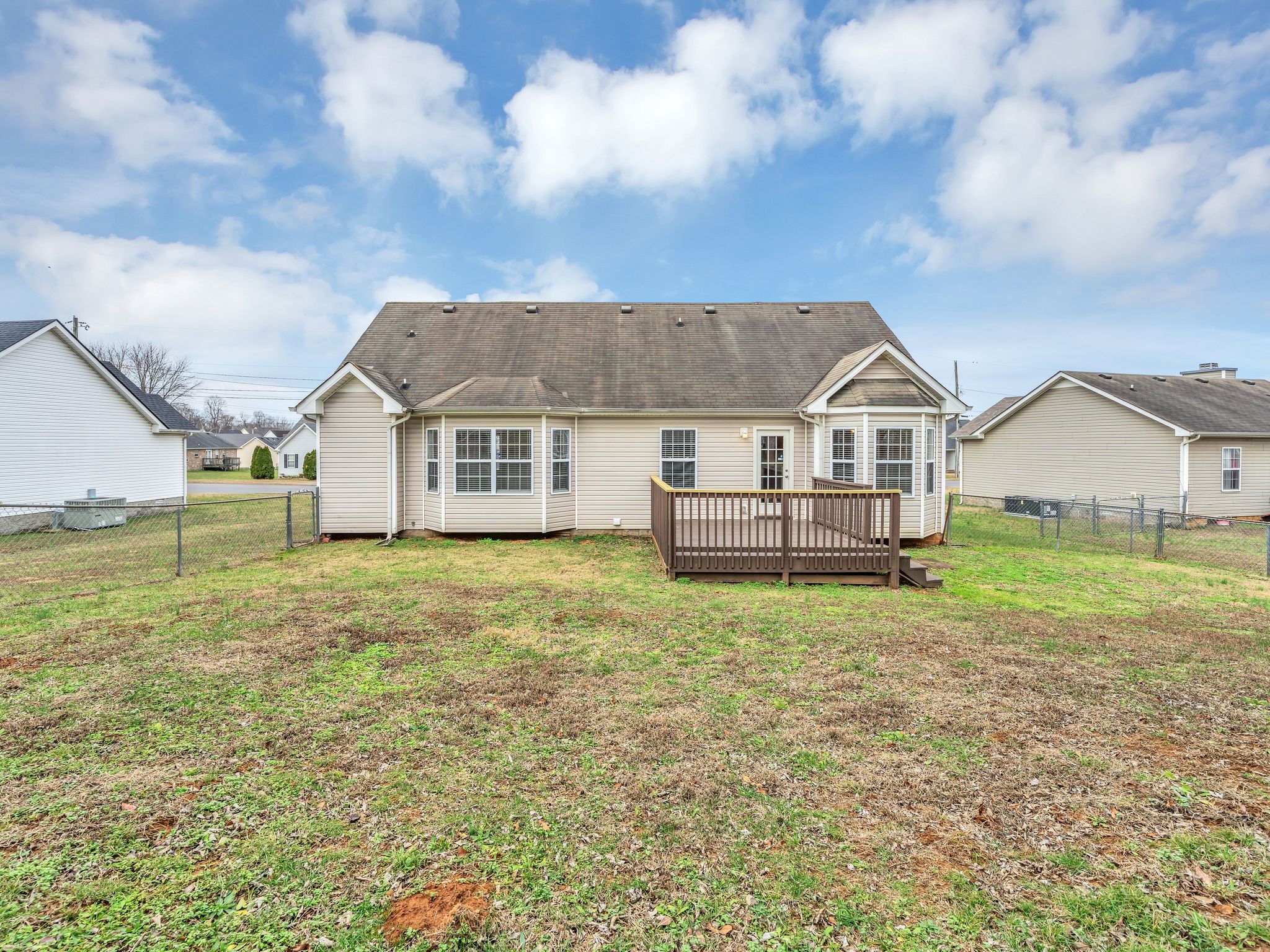 3823 Angelise Ln, NE