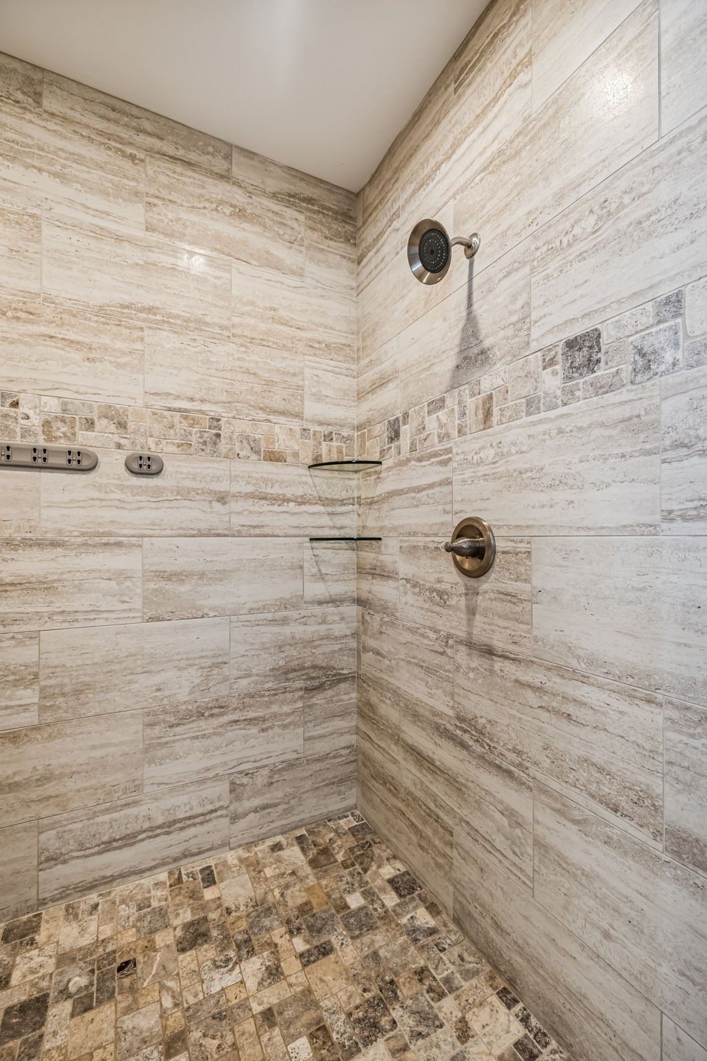 1005 Hickory Point Rd