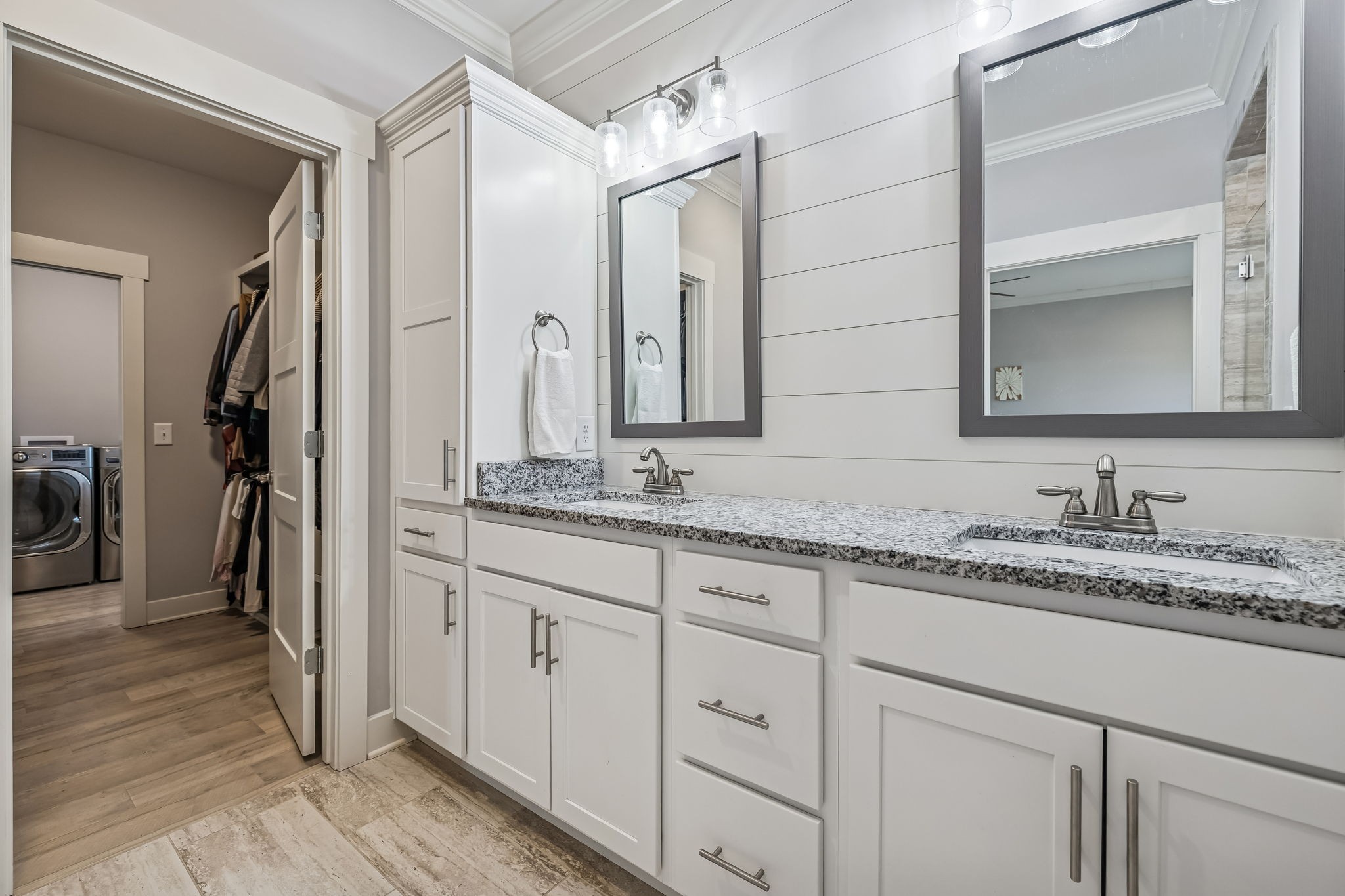 1005 Hickory Point Rd