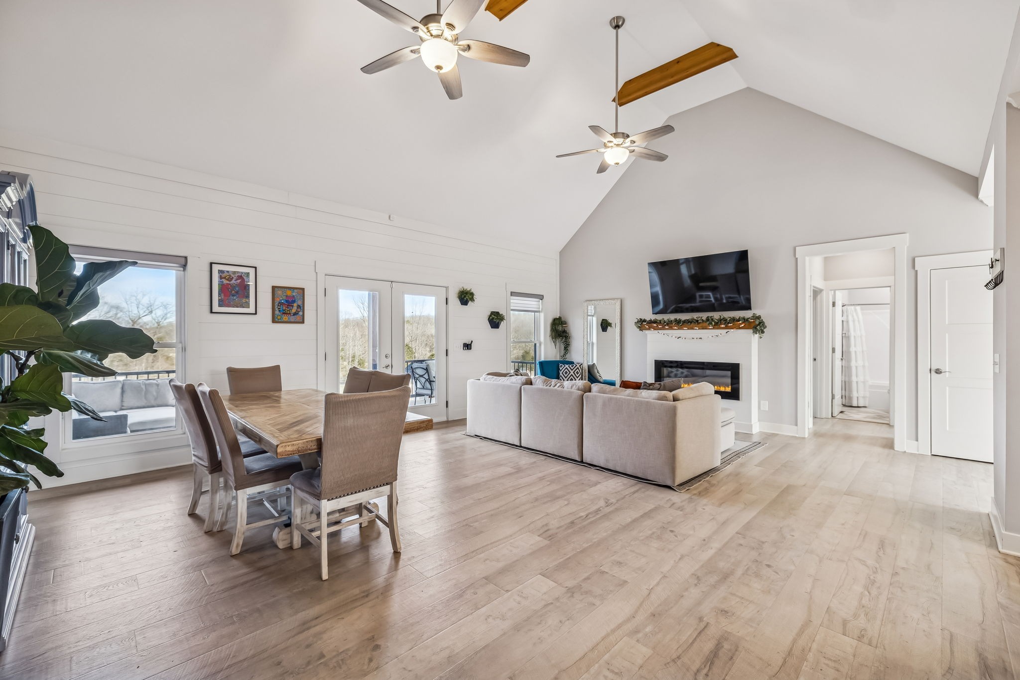 1005 Hickory Point Rd