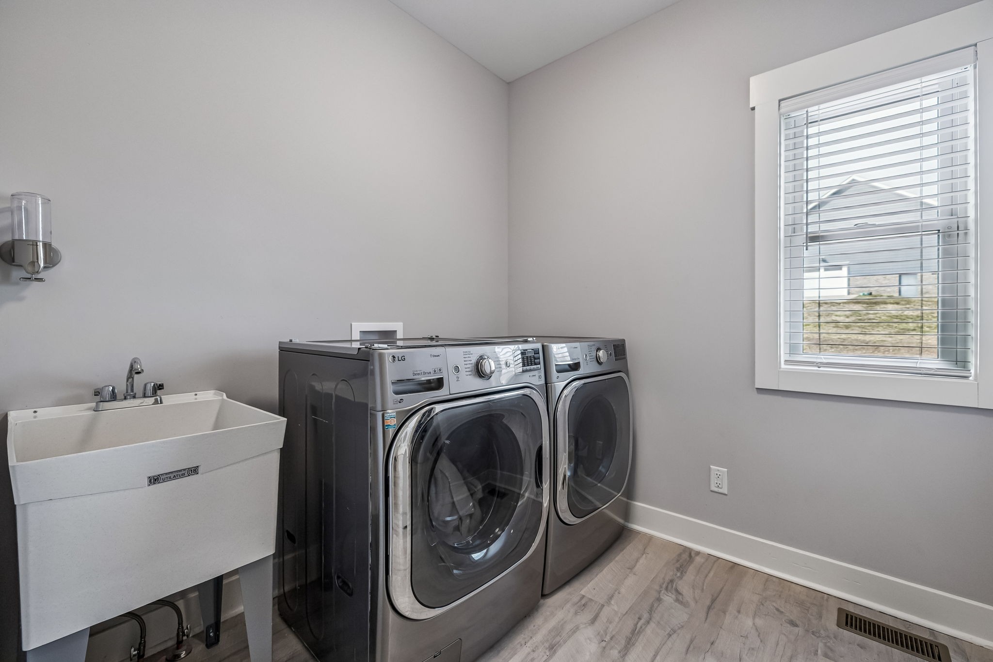 1005 Hickory Point Rd