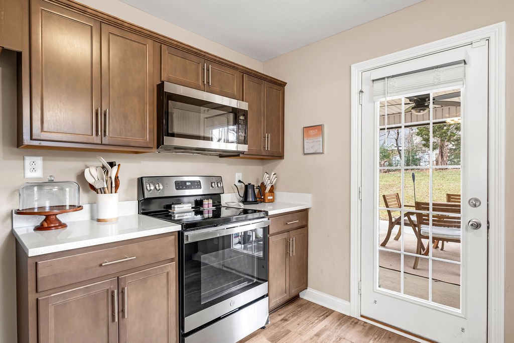 803 Lillian Grace Dr