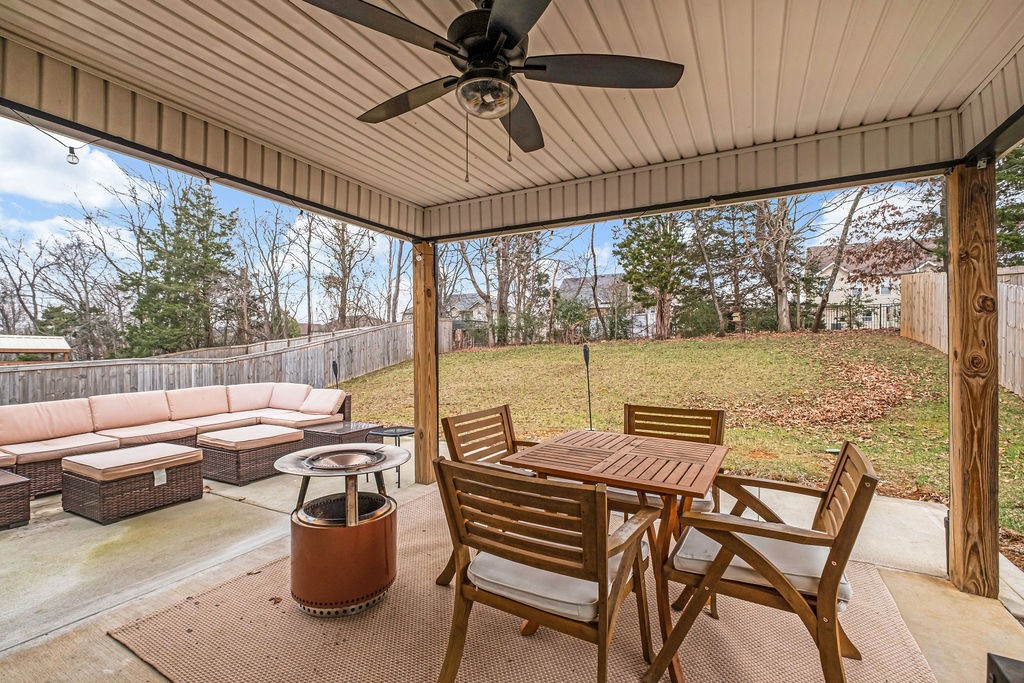 803 Lillian Grace Dr