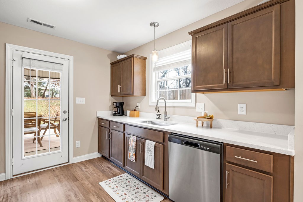 803 Lillian Grace Dr