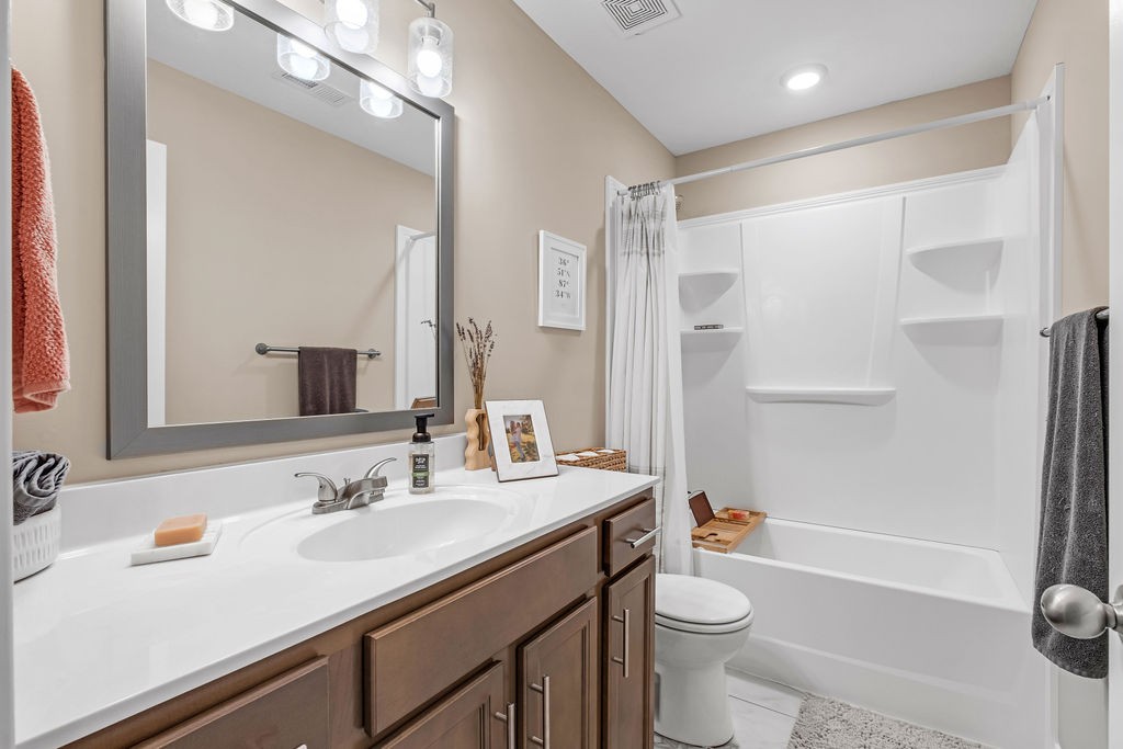 803 Lillian Grace Dr