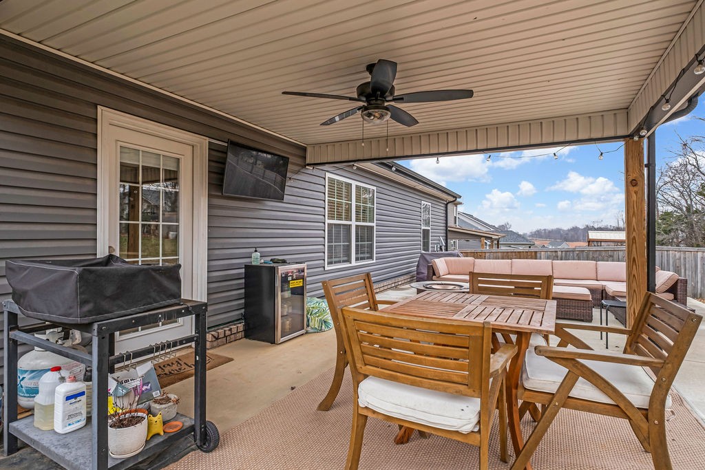 803 Lillian Grace Dr