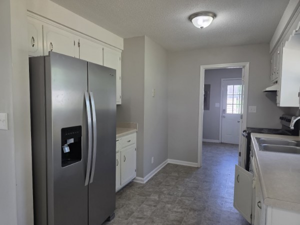 986 May Apple Dr