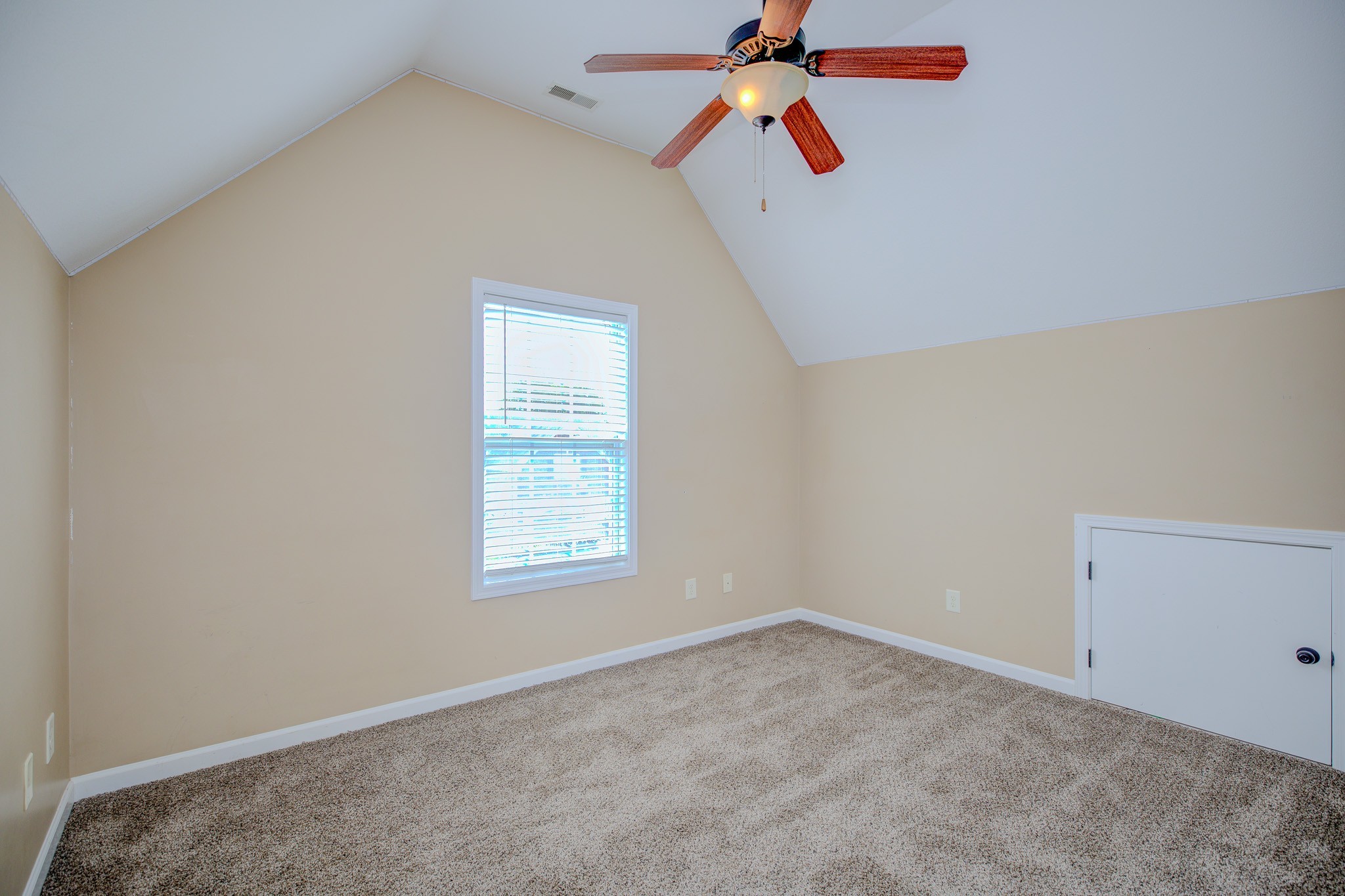 3344 Melissa Ln