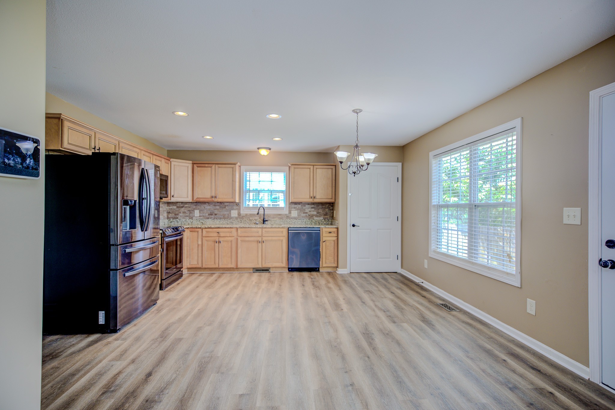 3344 Melissa Ln