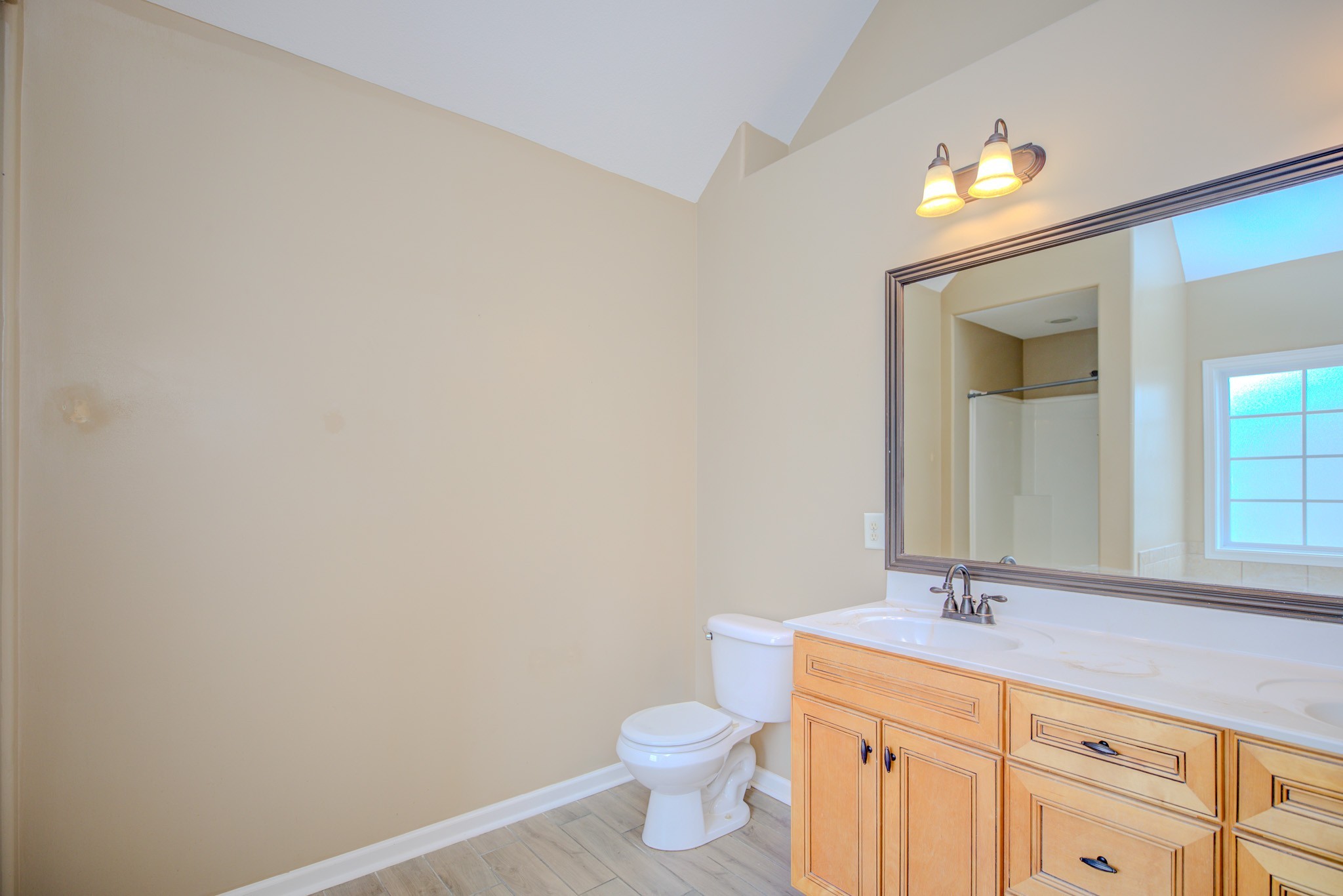 3344 Melissa Ln