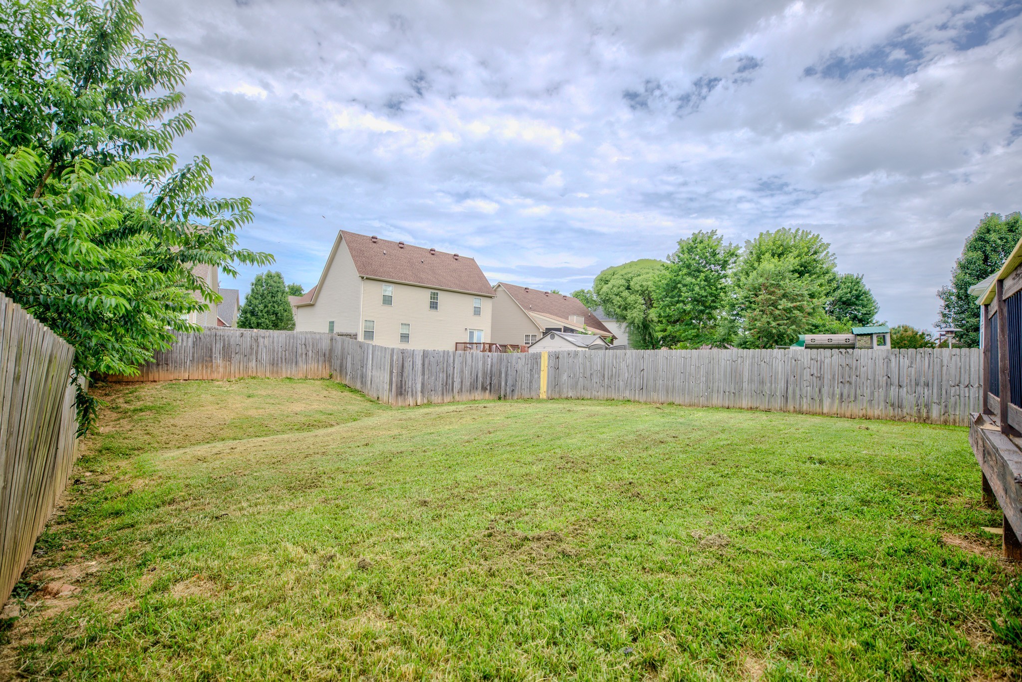 3344 Melissa Ln