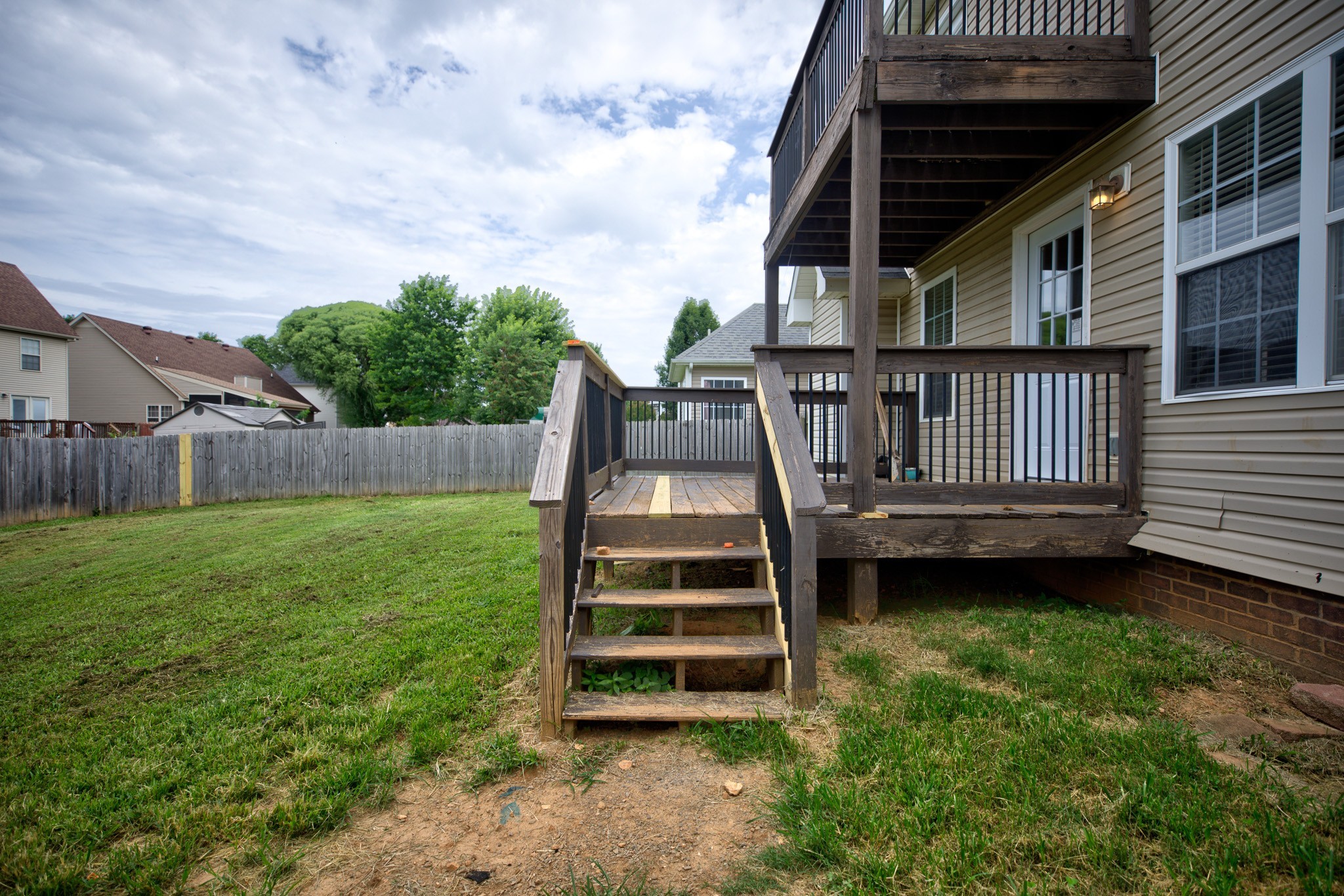 3344 Melissa Ln