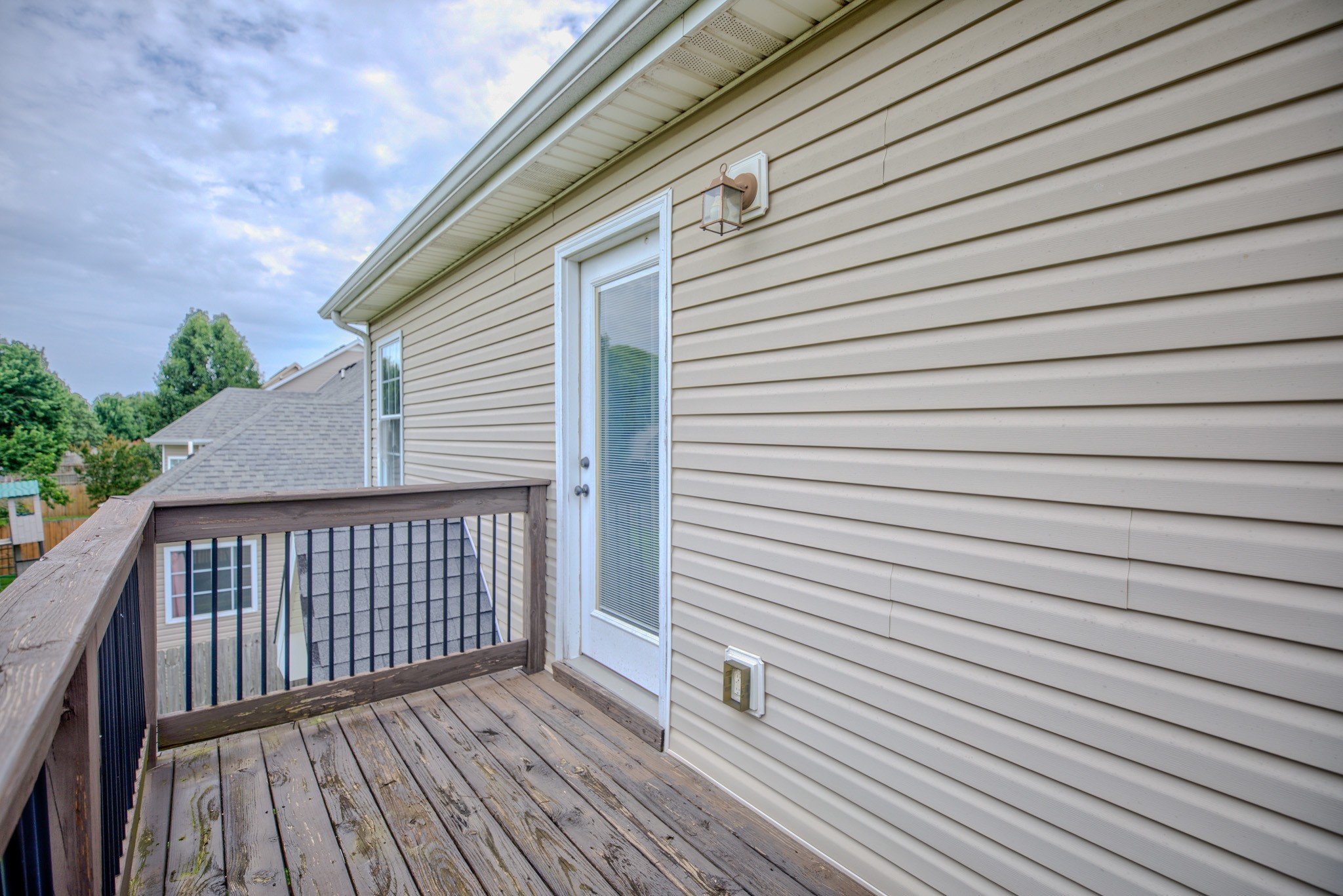 3344 Melissa Ln
