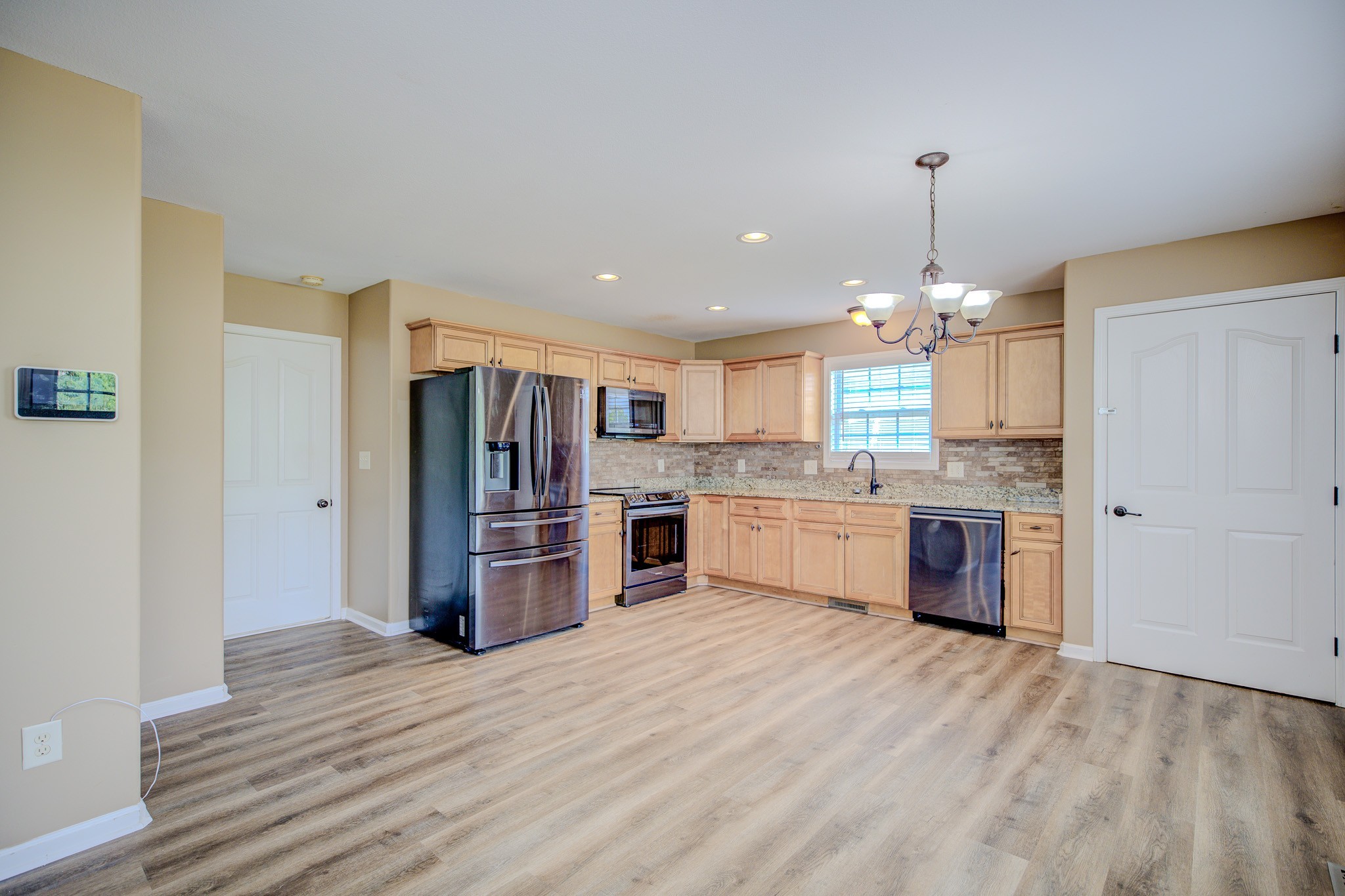 3344 Melissa Ln